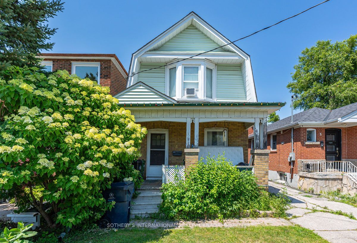 4 Marshall Boulevard, Toronto, ON M6N 2R7 photo 2