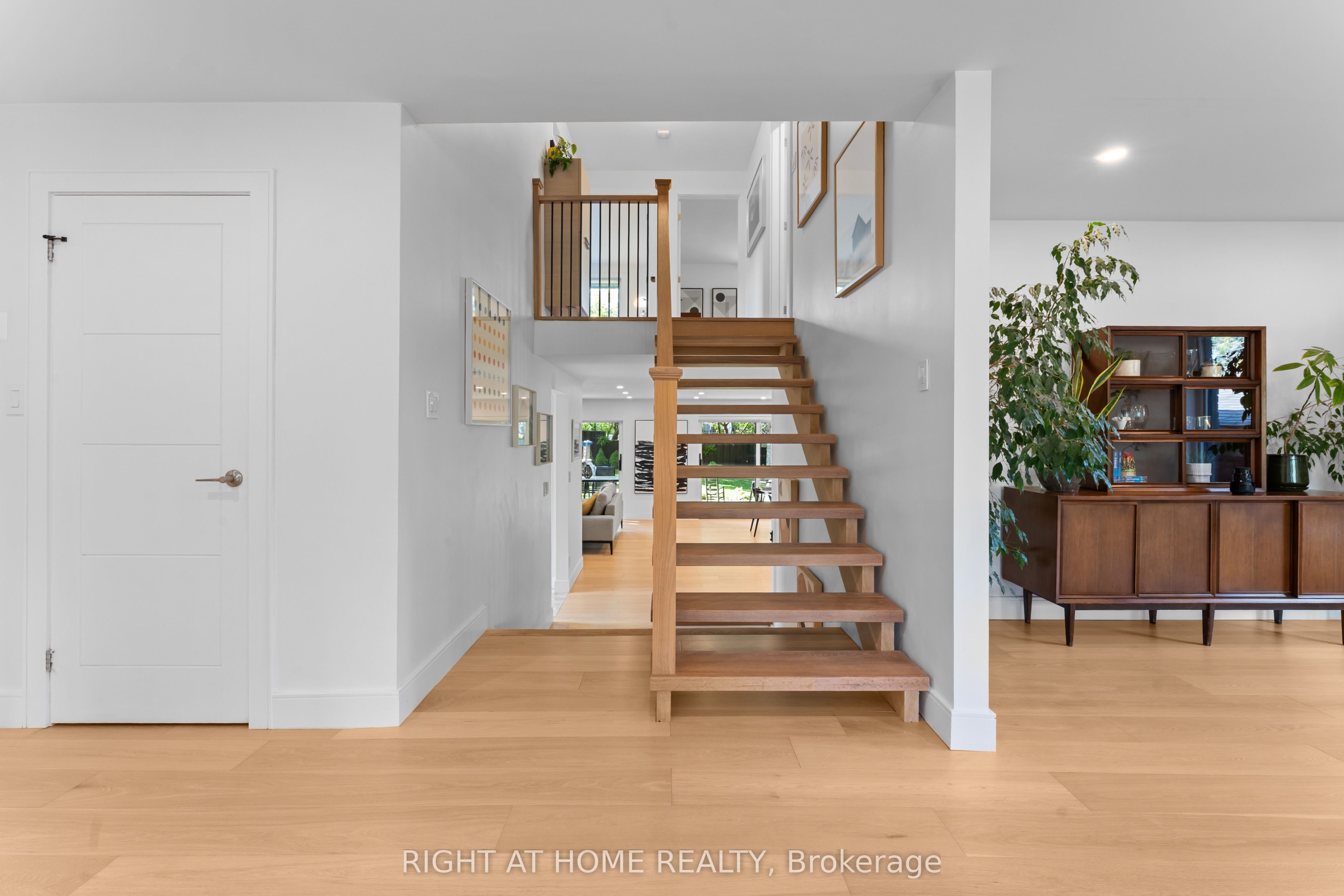 10 Wingrove Hill, Toronto, ON M9B 2C6 photo 4