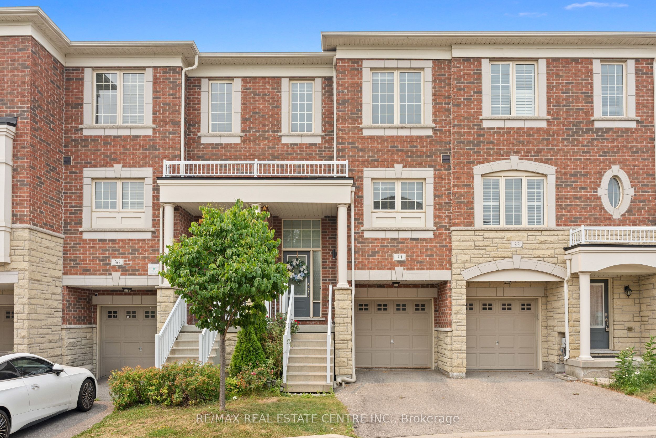 34 Aspen Hills Road, Brampton, ON L6Y 0H7