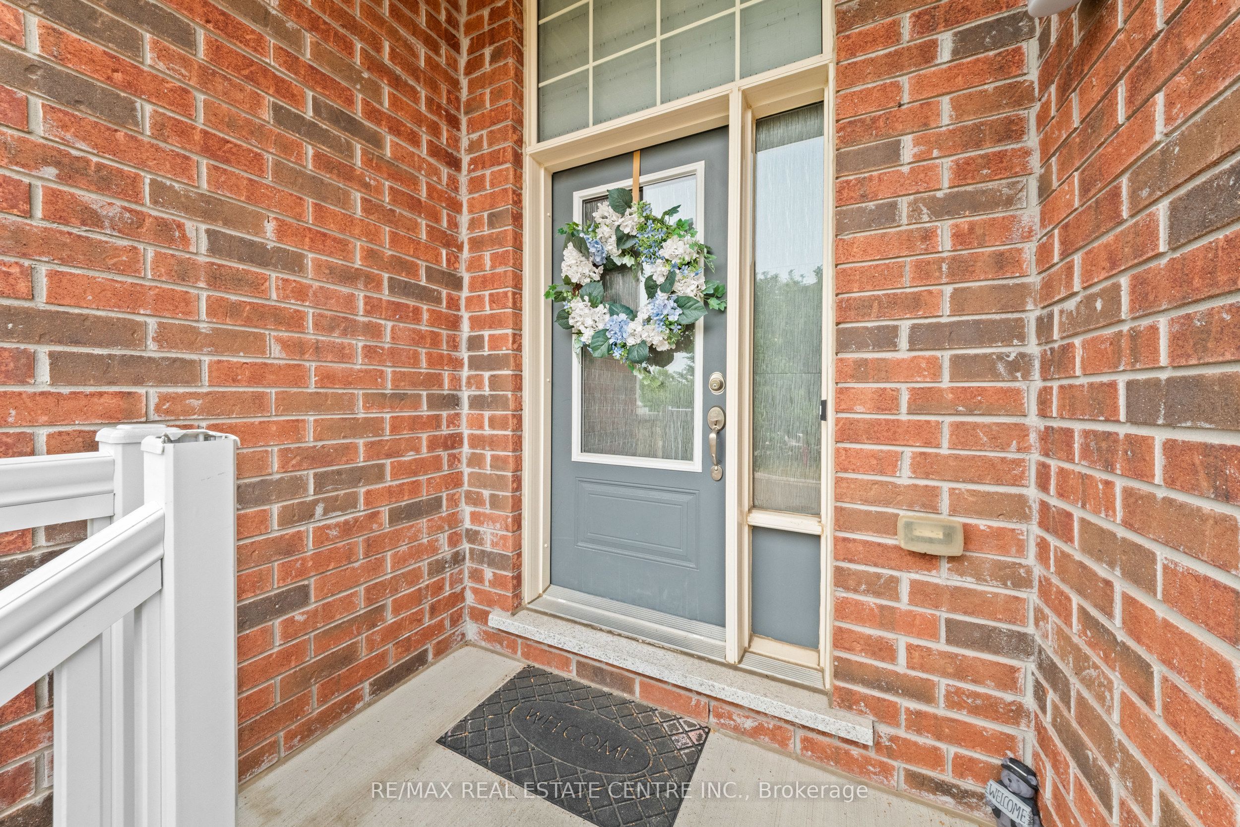 34 Aspen Hills Road, Brampton, ON L6Y 0H7 photo 4