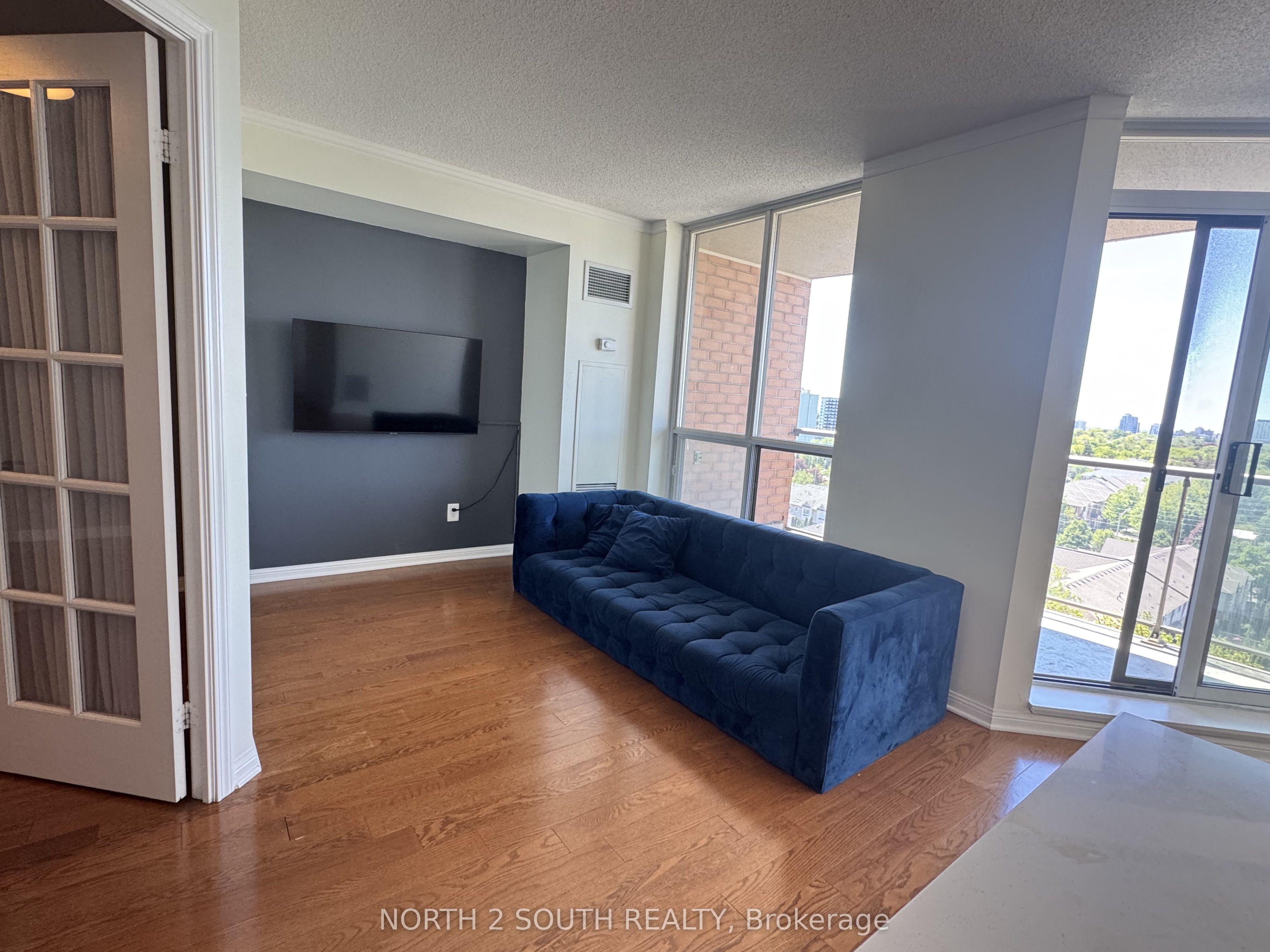 1150 Parkwest Place 1002, Mississauga, ON L5E 3K4 photo 4