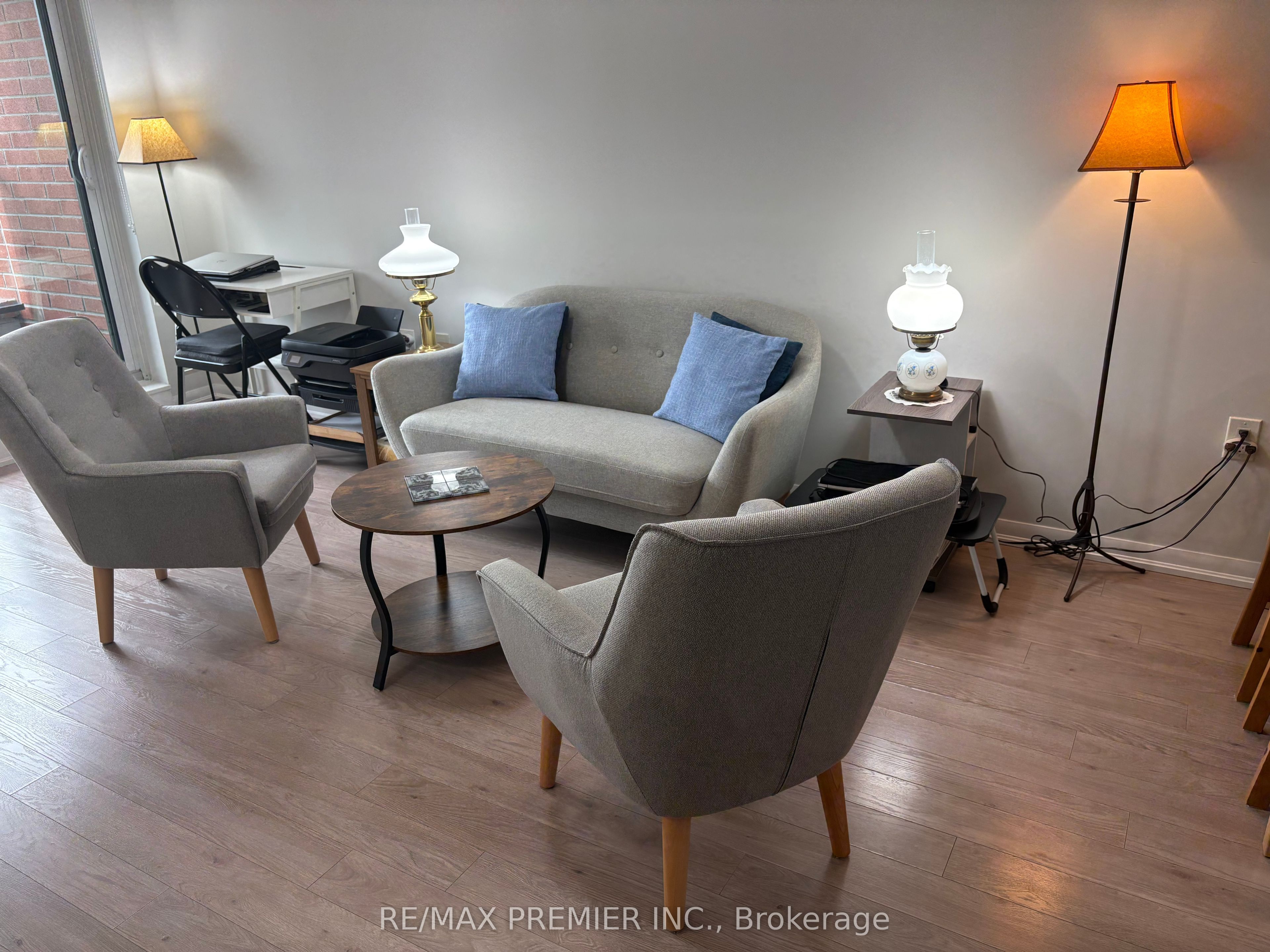 800 Lawrence Avenue W 406, Toronto, ON M6A 0B1 photo 5