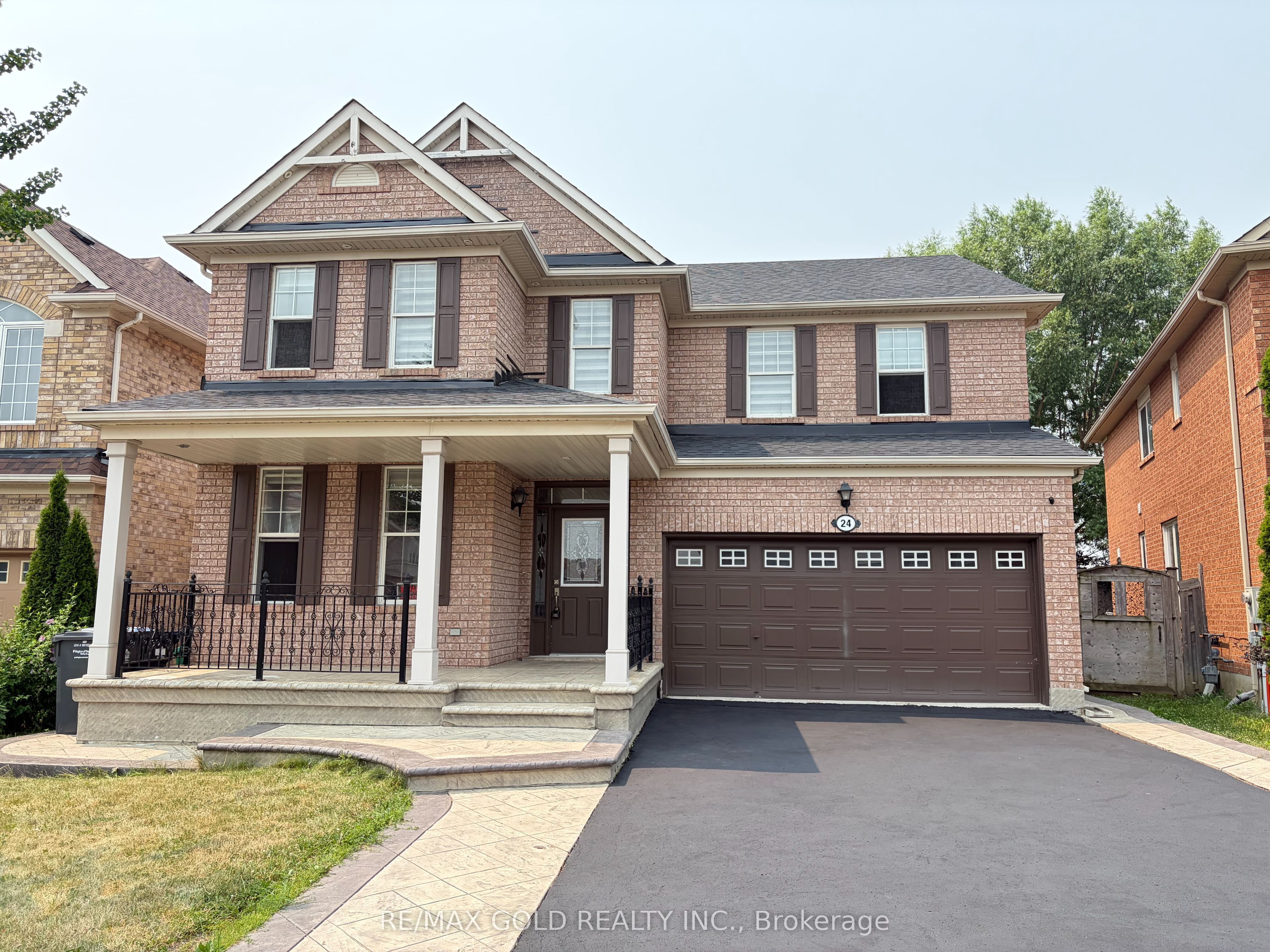 24 Gander Crescent, Brampton, ON L6P 2J5 photo 3