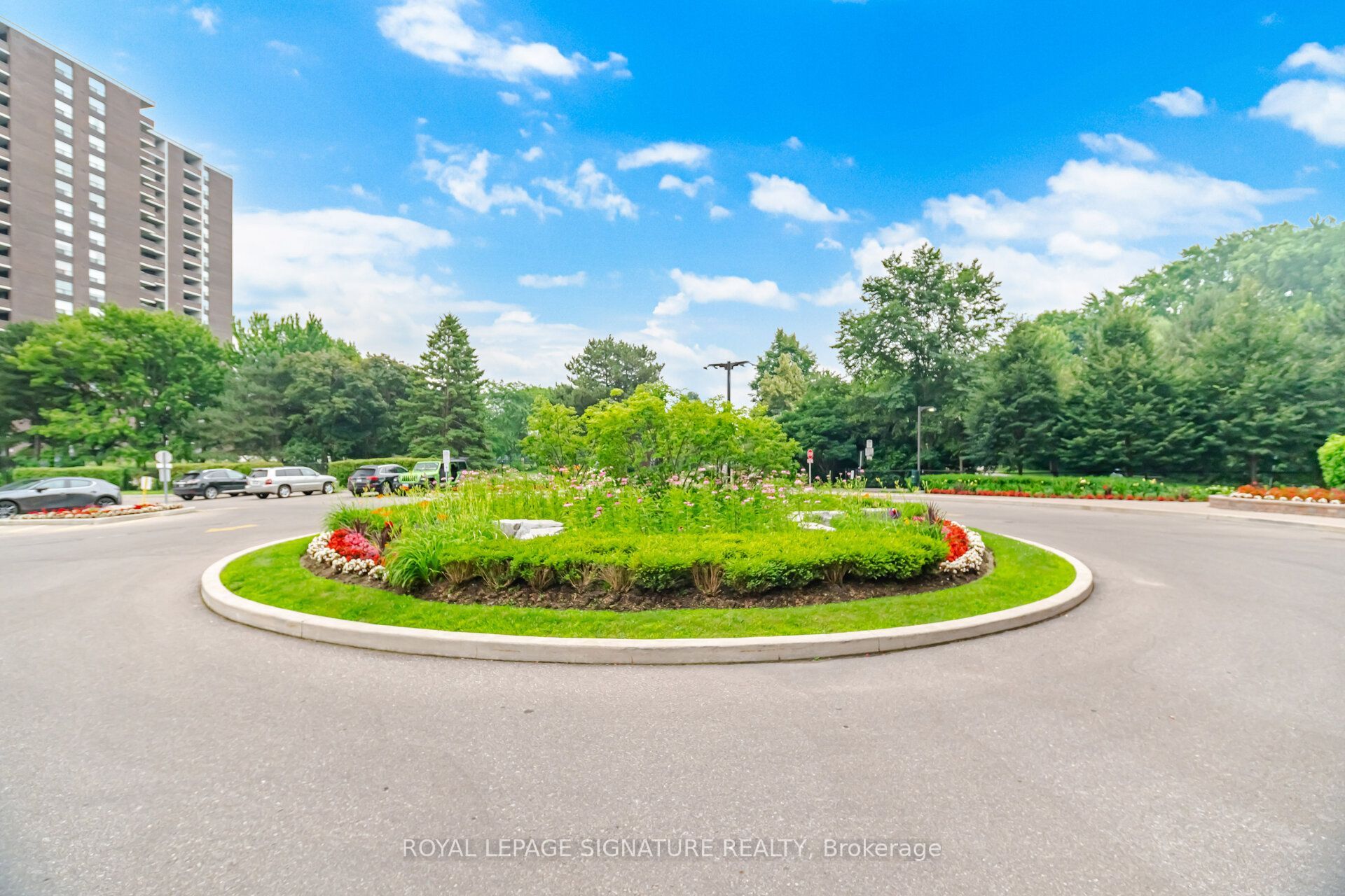 1485 Lakeshore Road E 411, Mississauga, ON L5E 3G2 photo 2