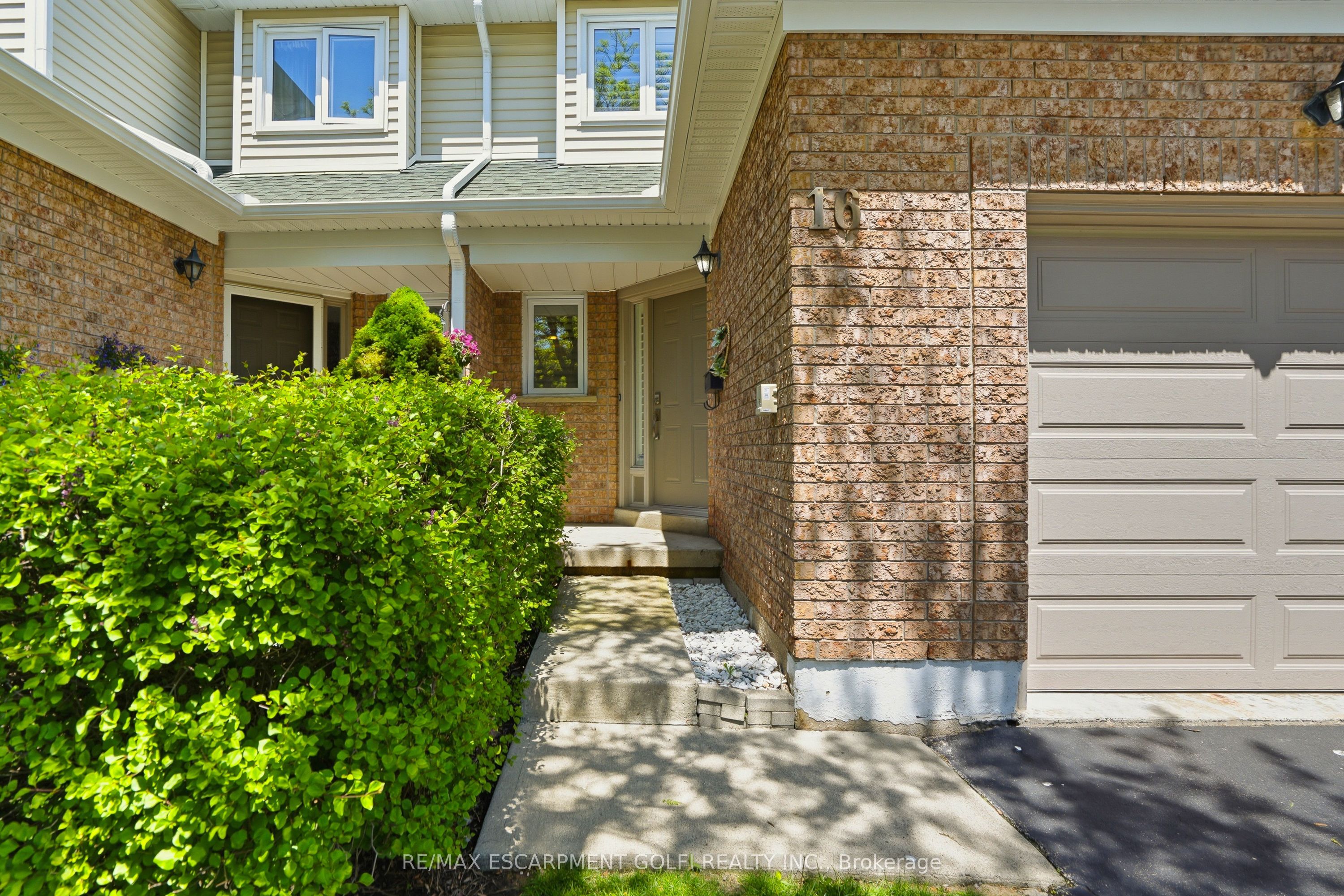 2215 Cleaver Avenue 16, Burlington, ON L7M 4C5 photo 3