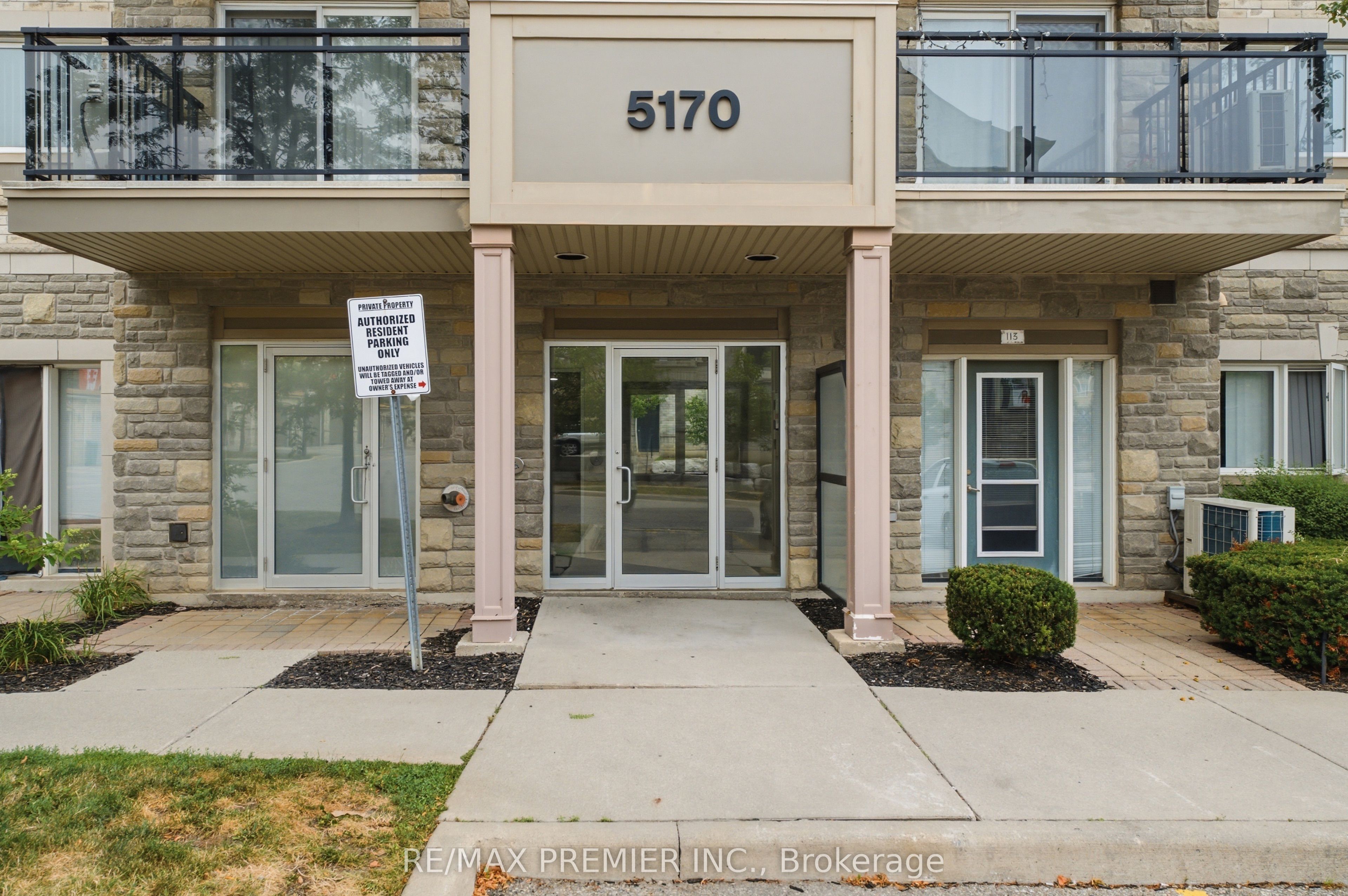 5170 Winston Churchill Boulevard 411, Mississauga, ON L5M 0P2 photo 2