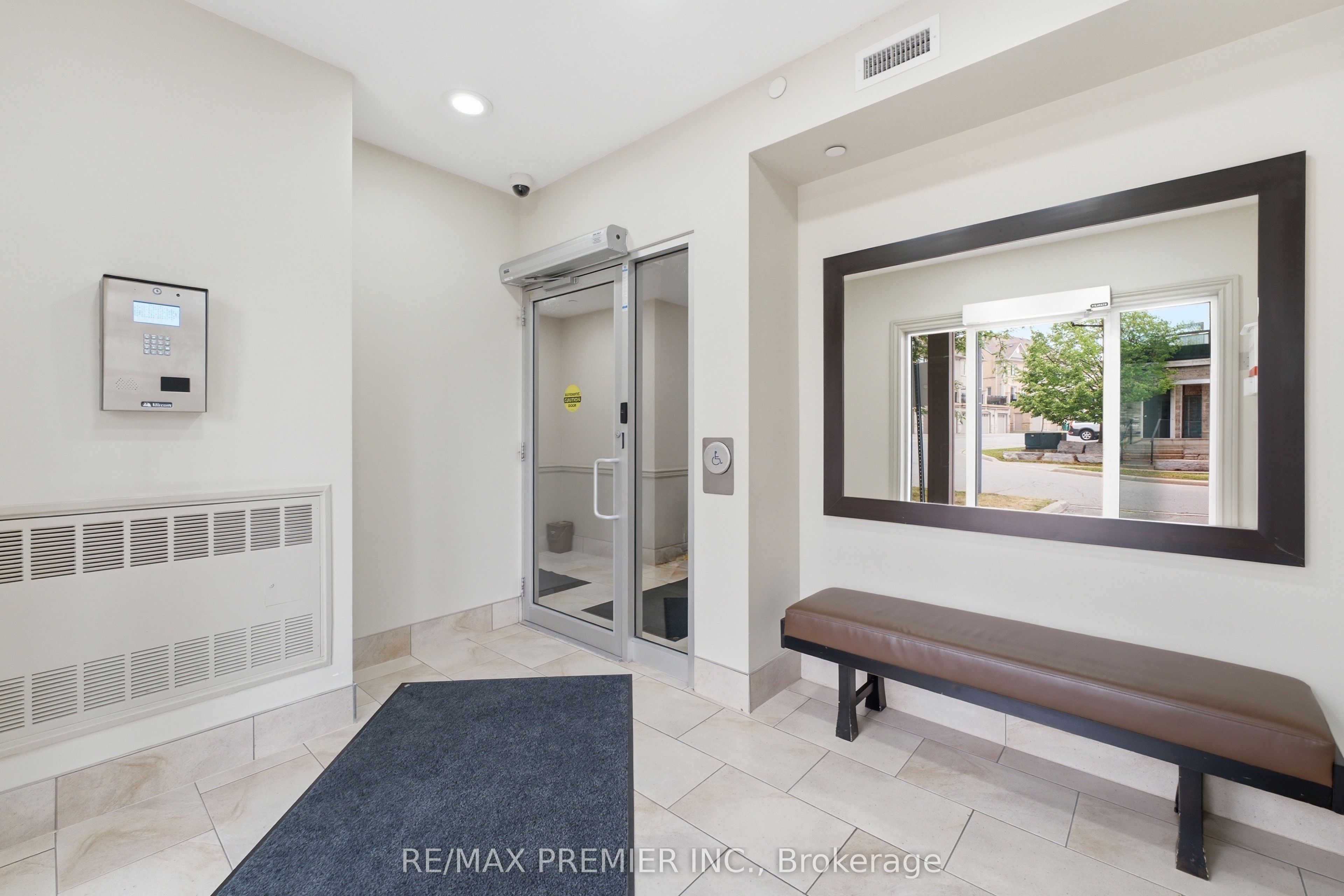 5170 Winston Churchill Boulevard 411, Mississauga, ON L5M 0P2 photo 3