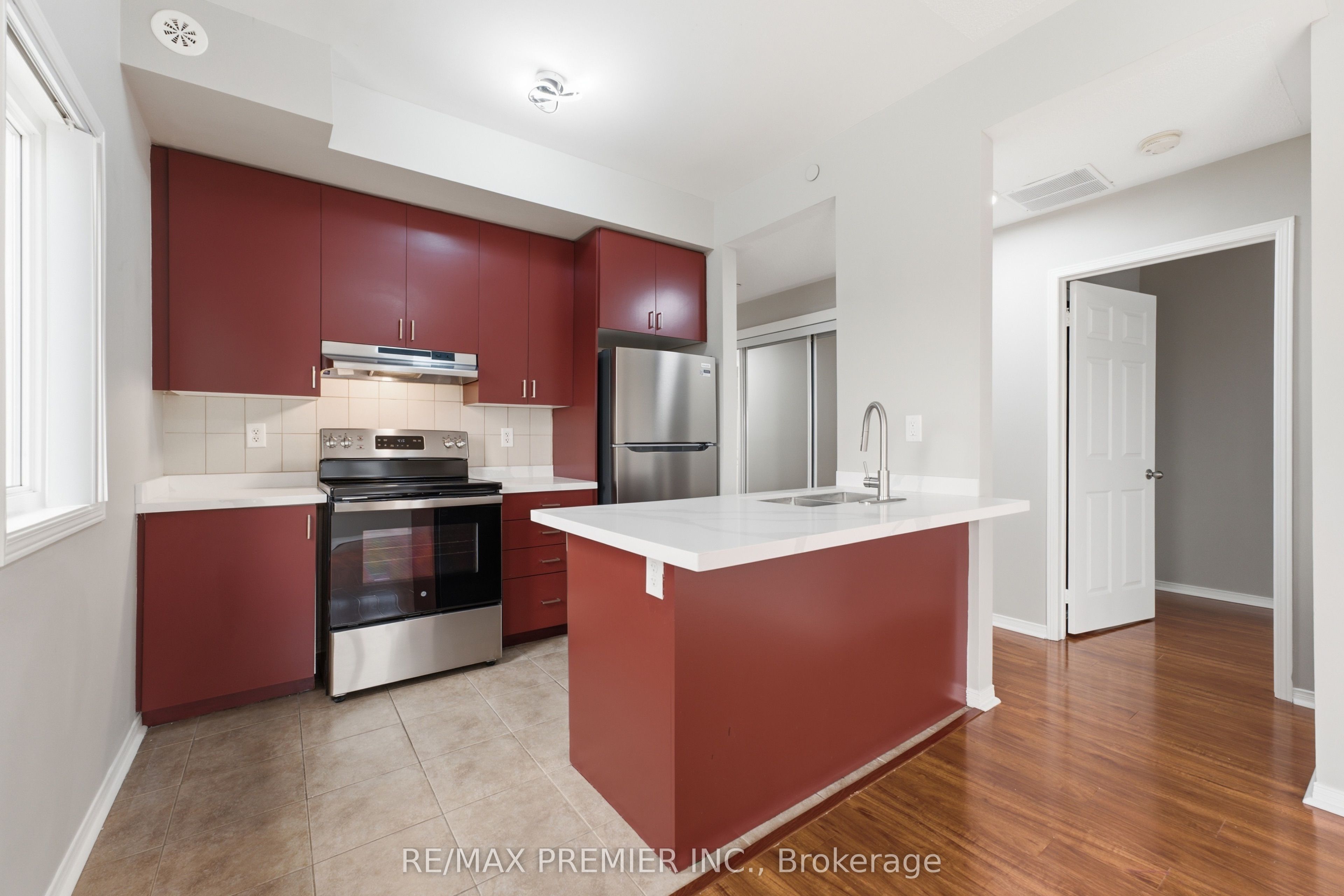 5170 Winston Churchill Boulevard 411, Mississauga, ON L5M 0P2 photo 4