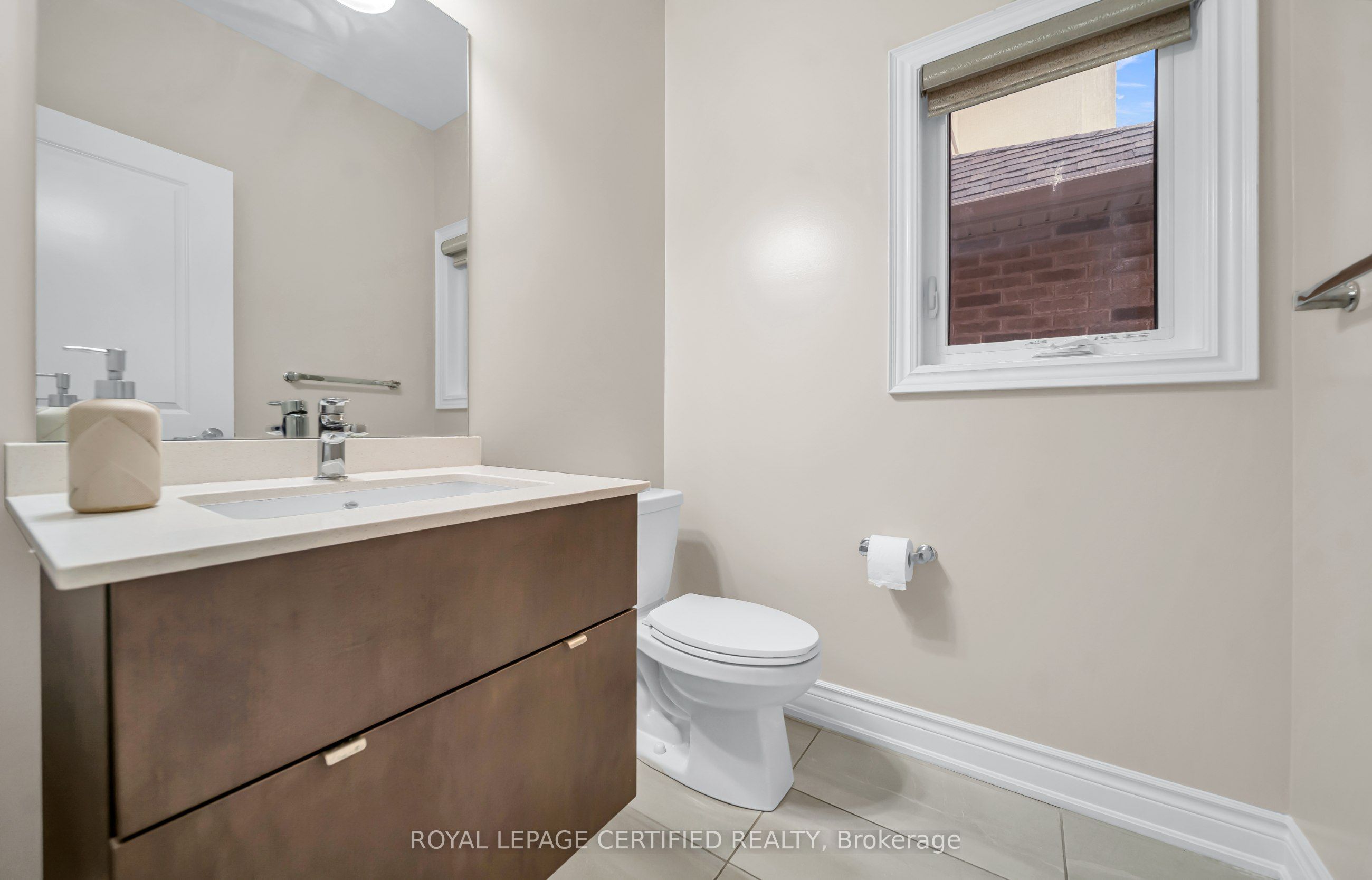 18 Vineyard Drive, Brampton, ON L6Y 2A5 photo 5