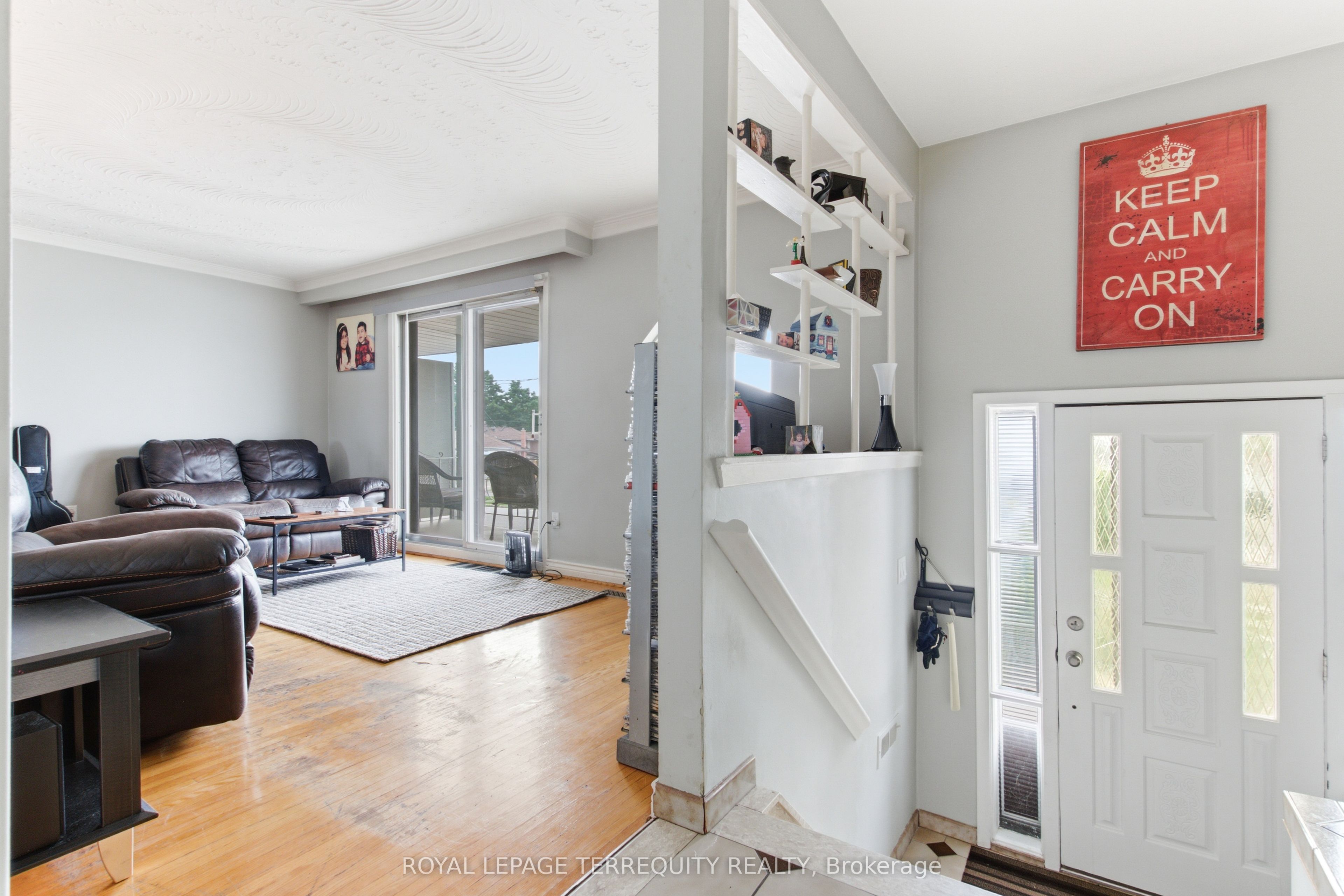 21 Buckland Road, Toronto, ON M3L 1V9 photo 4