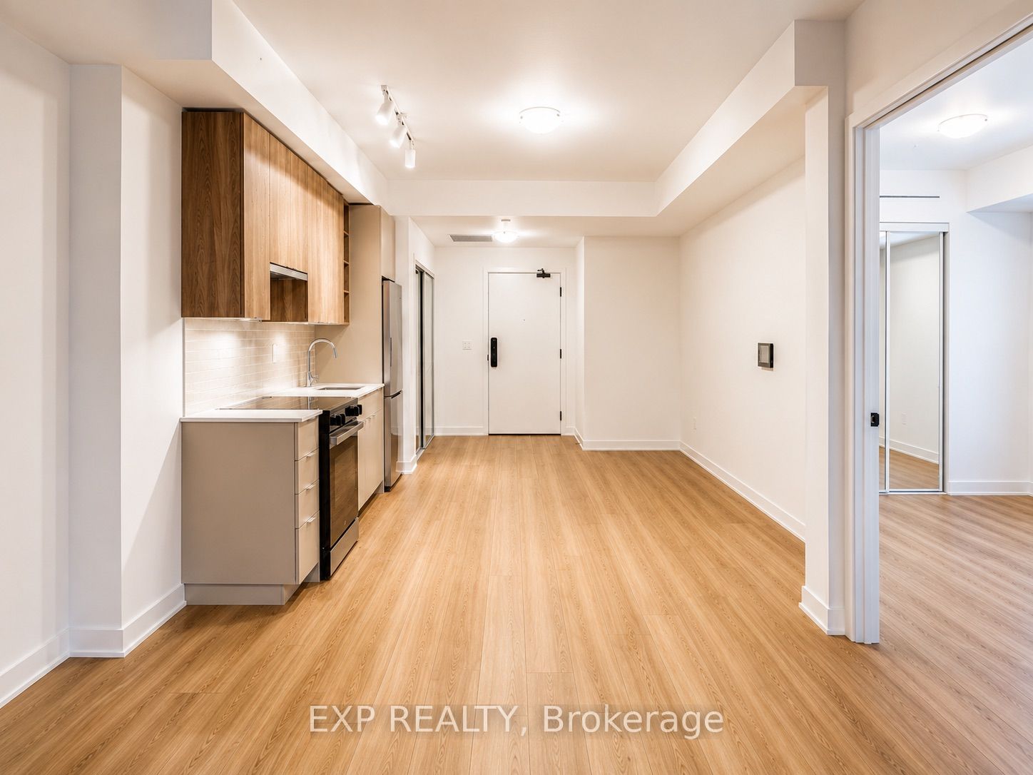 2075 Lakeshore Road S 1405, Burlington, ON L7R 1E2 photo 4