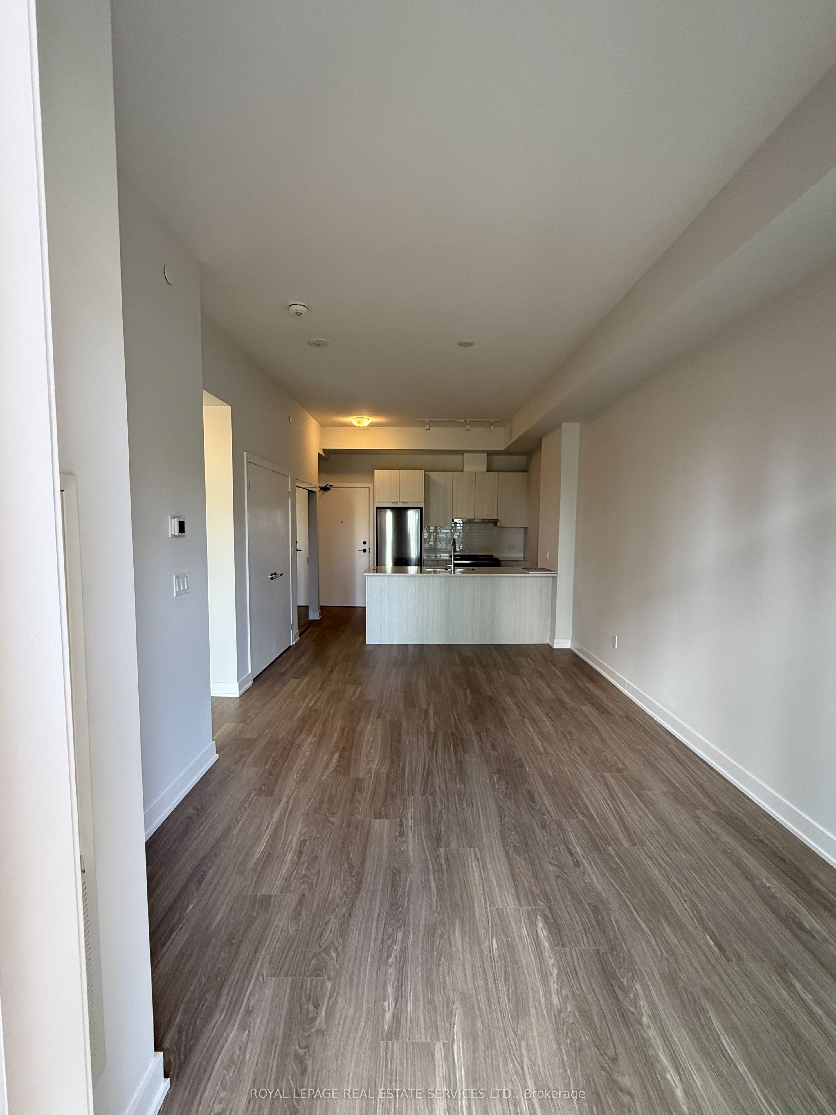 430 Square One Drive 312, Mississauga, ON L5B 0L6 photo 5