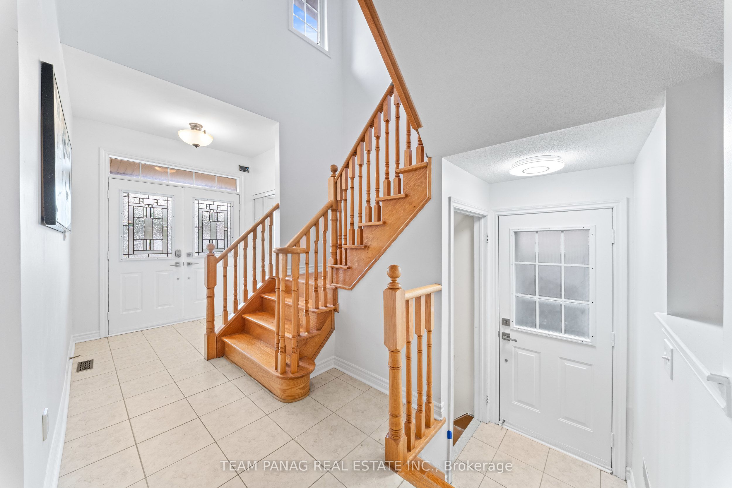 20 Long Meadow Road, Brampton, ON L6P 2A2 photo 5