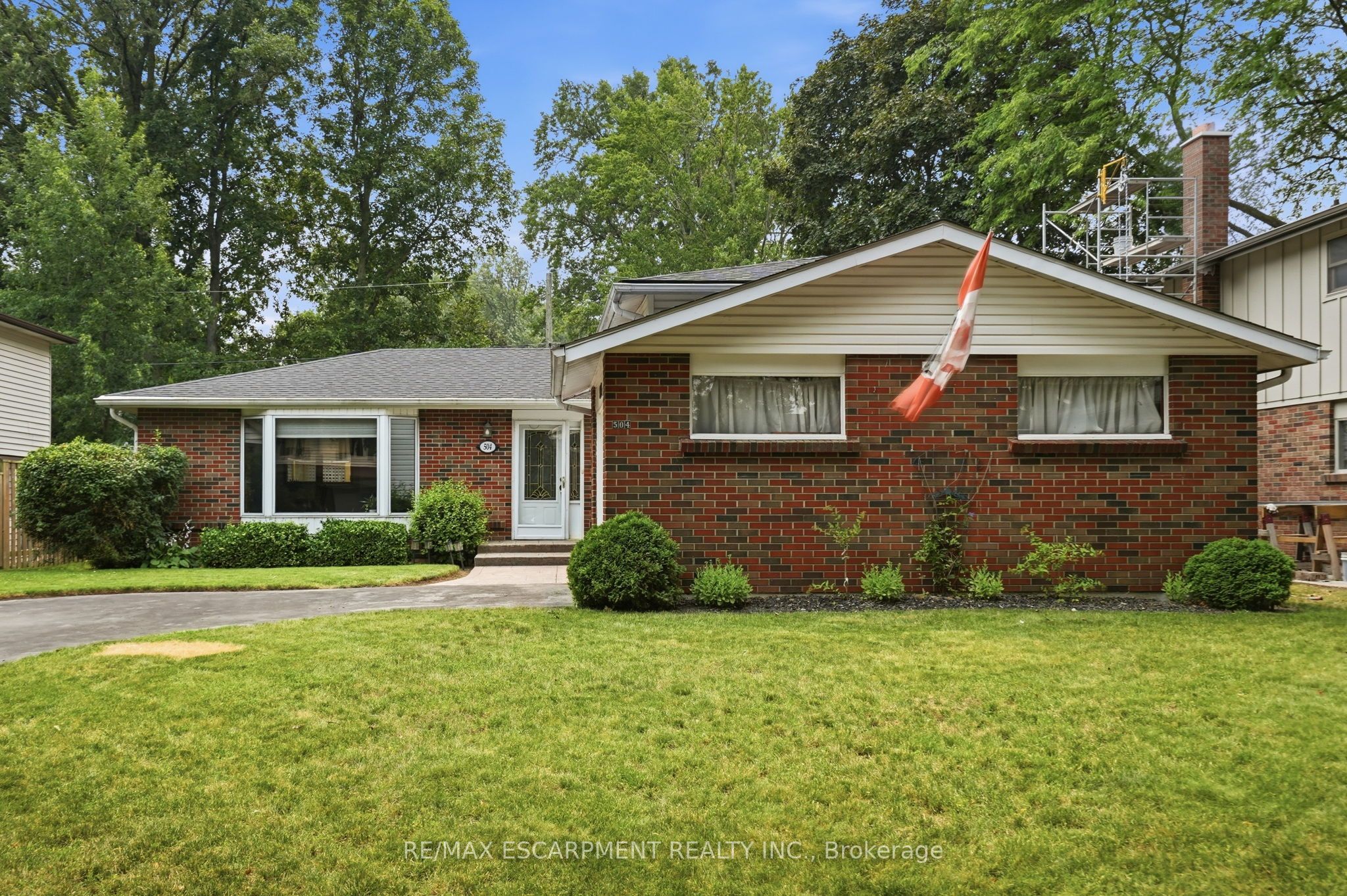 504 KENMARR Crescent, Burlington, ON L7L 4R7 photo 2