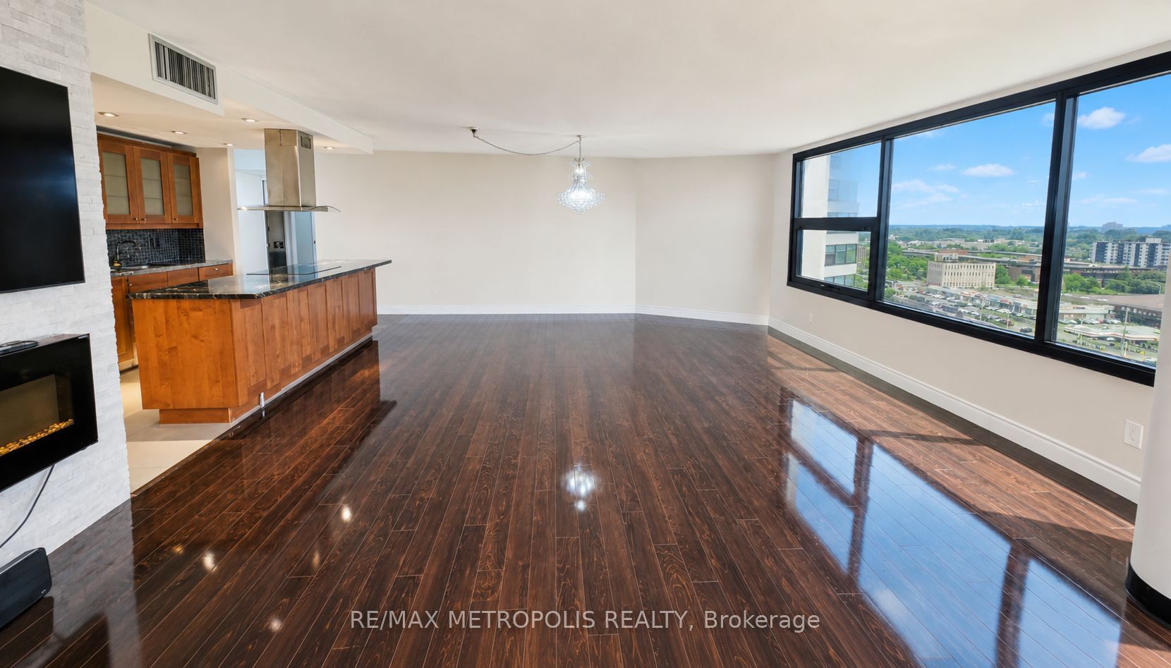 1300 BLOOR Street 1803, Mississauga, ON L4Y 3Z2 photo 5