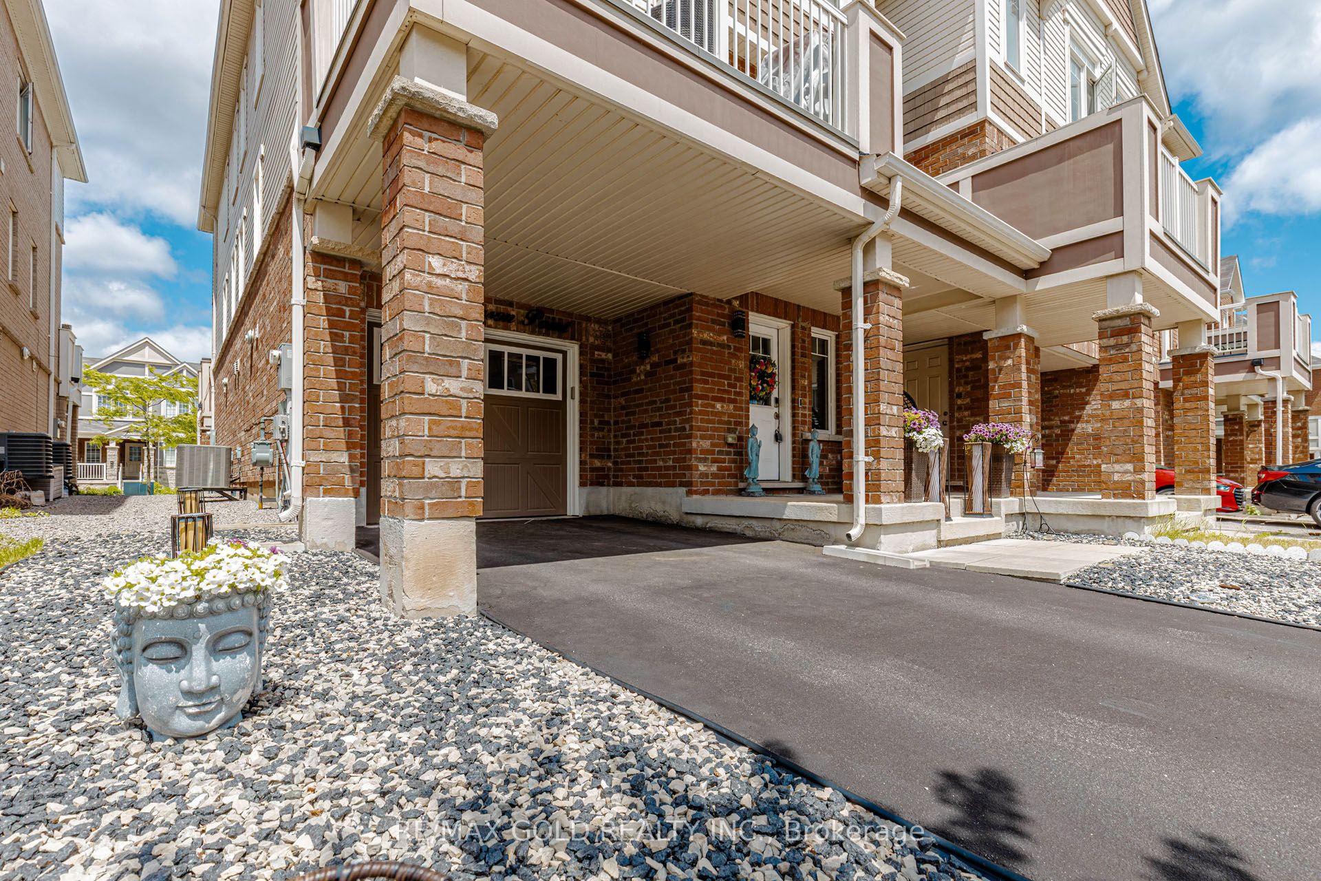 283 Casson Point, Milton, ON L9E 0A1 photo 3