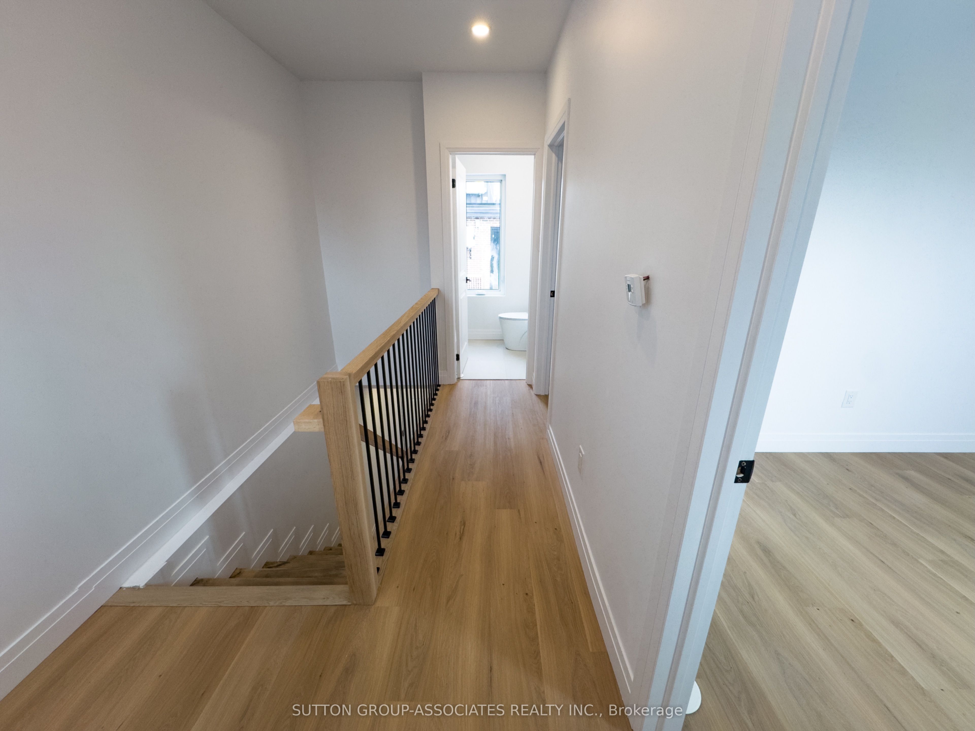62 Hartley Avenue Laneway, Toronto, ON M6E 4E8 photo 5