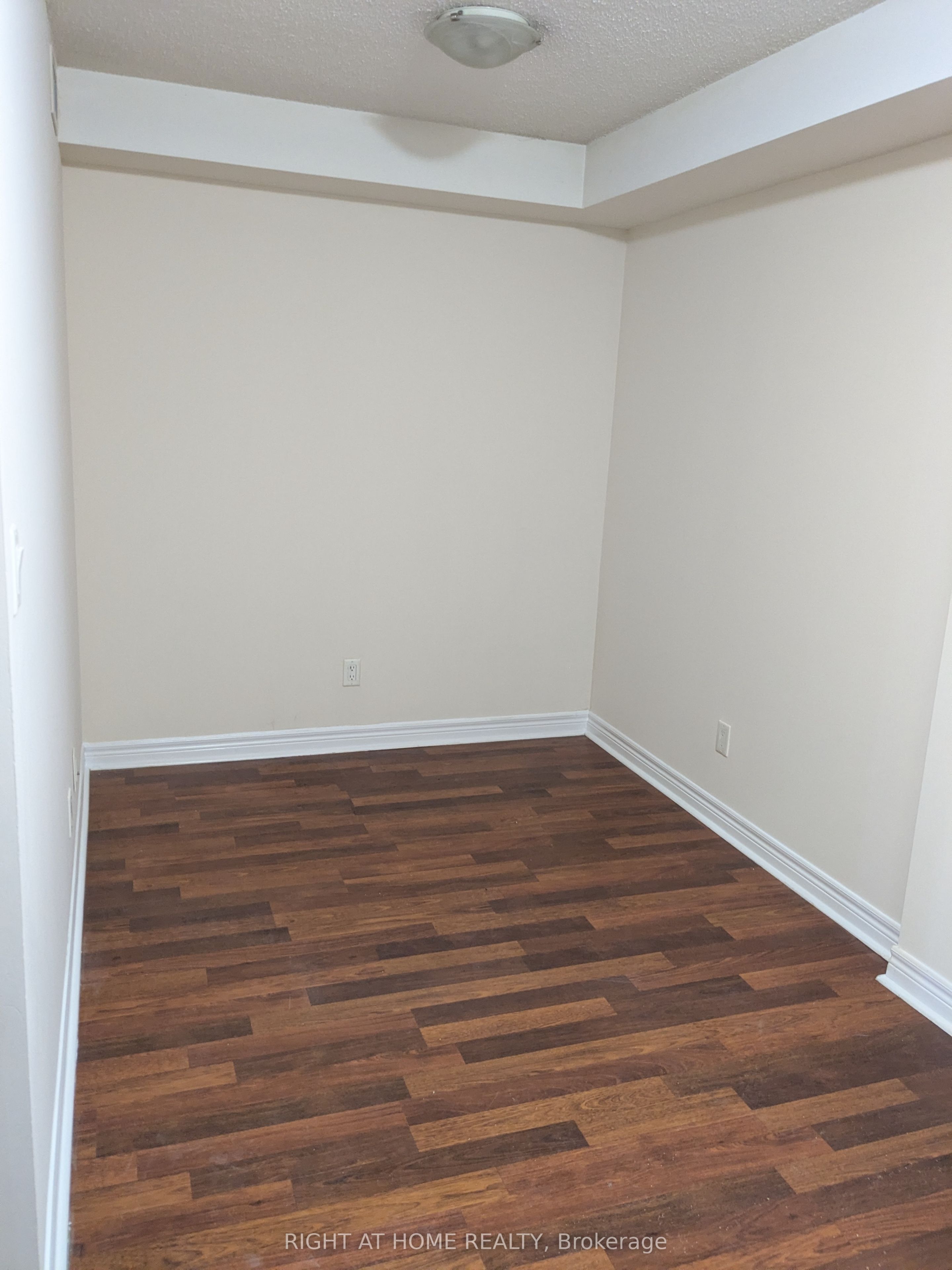 310 Burnhamthorpe Road W 1408, Mississauga, ON L5B 4P9 photo 5