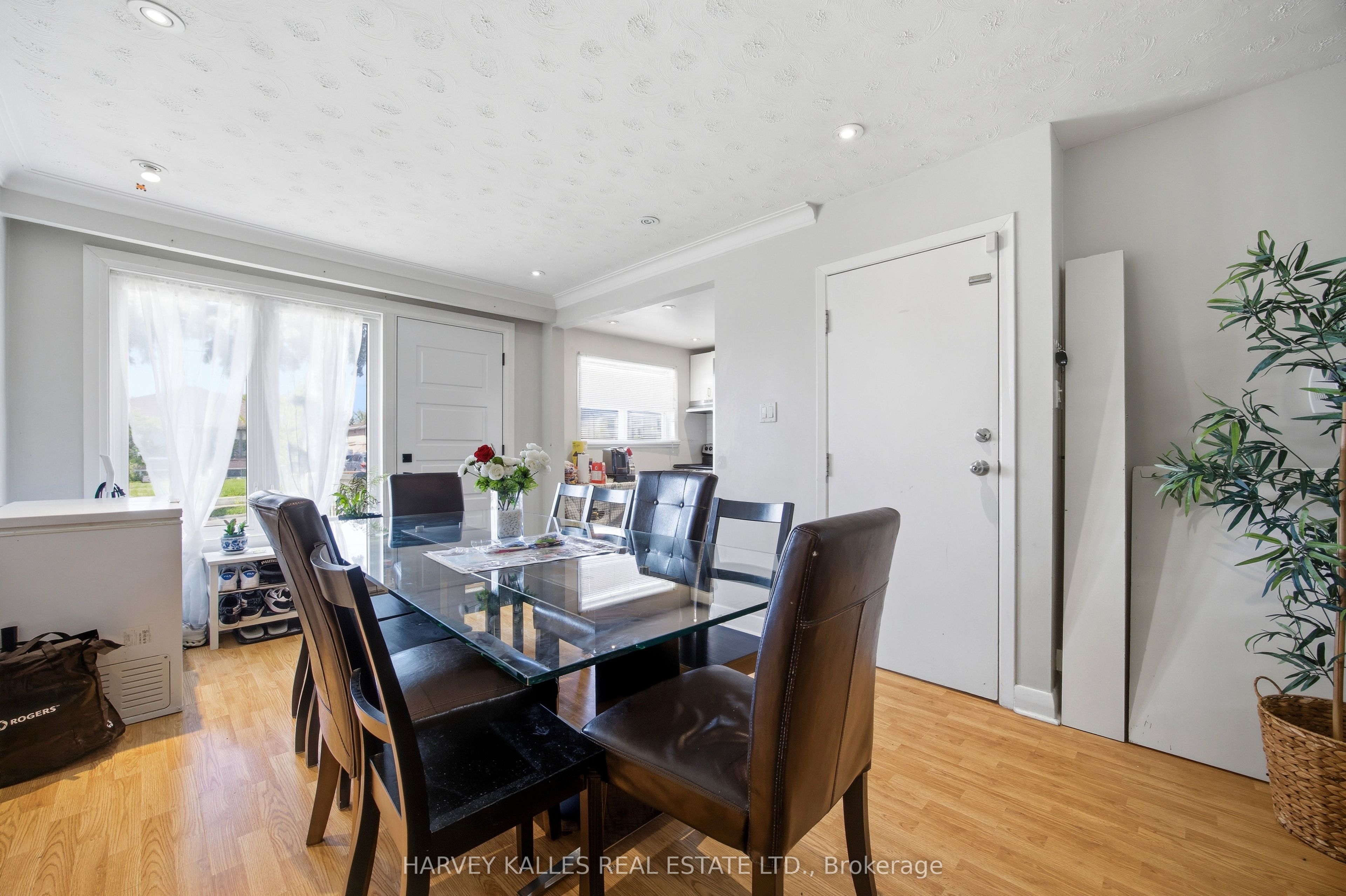 29 Giltspur Drive, Toronto, ON M3L 1M4 photo 4