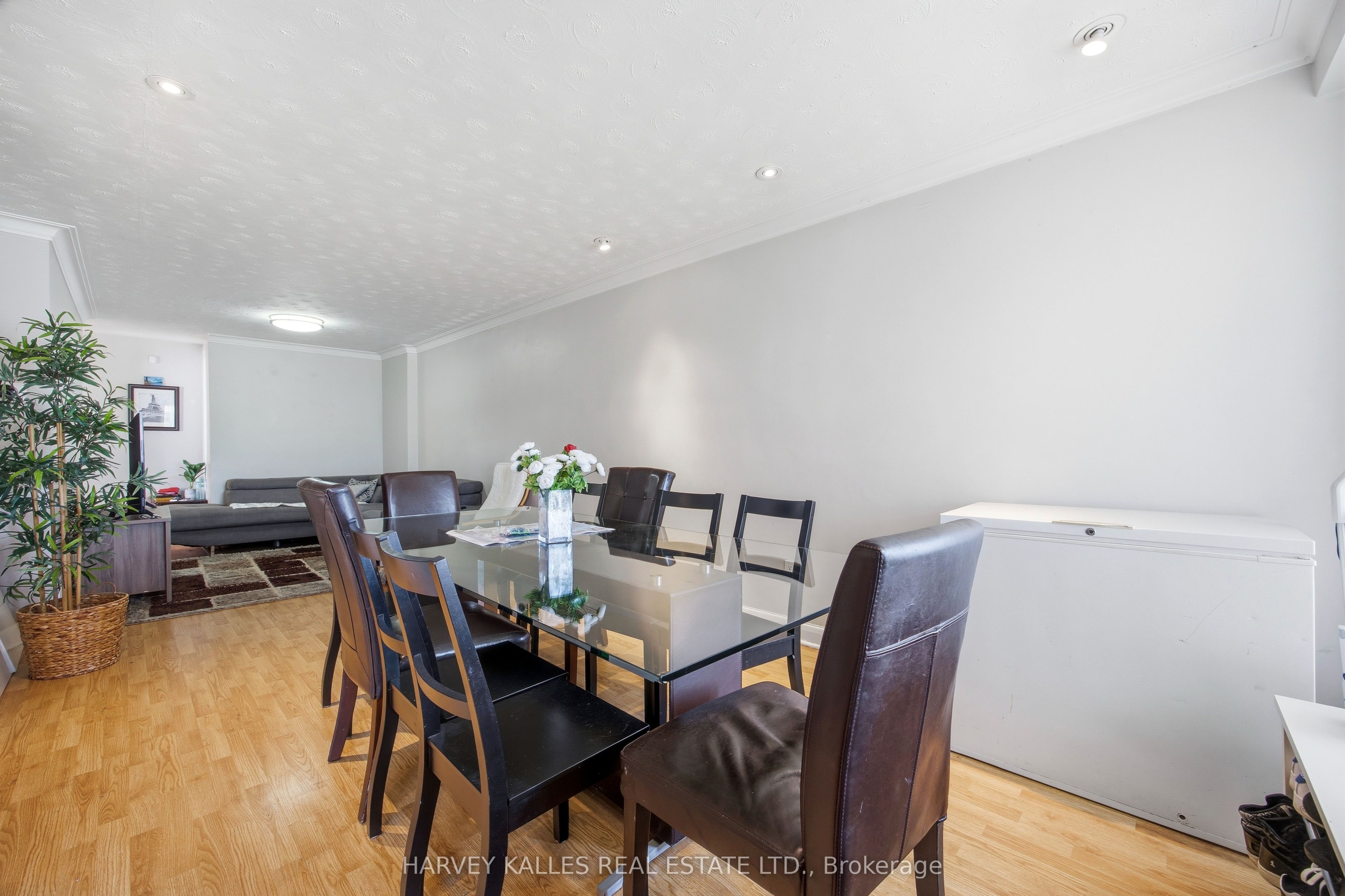 29 Giltspur Drive, Toronto, ON M3L 1M4 photo 5