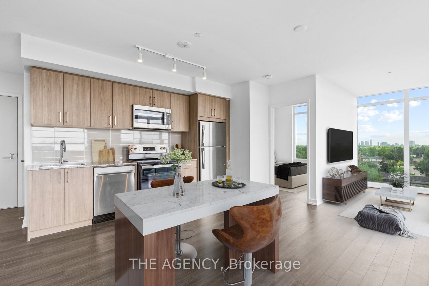 4010 Eglinton Avenue W 625, Toronto, ON M9A 0G5 photo 4