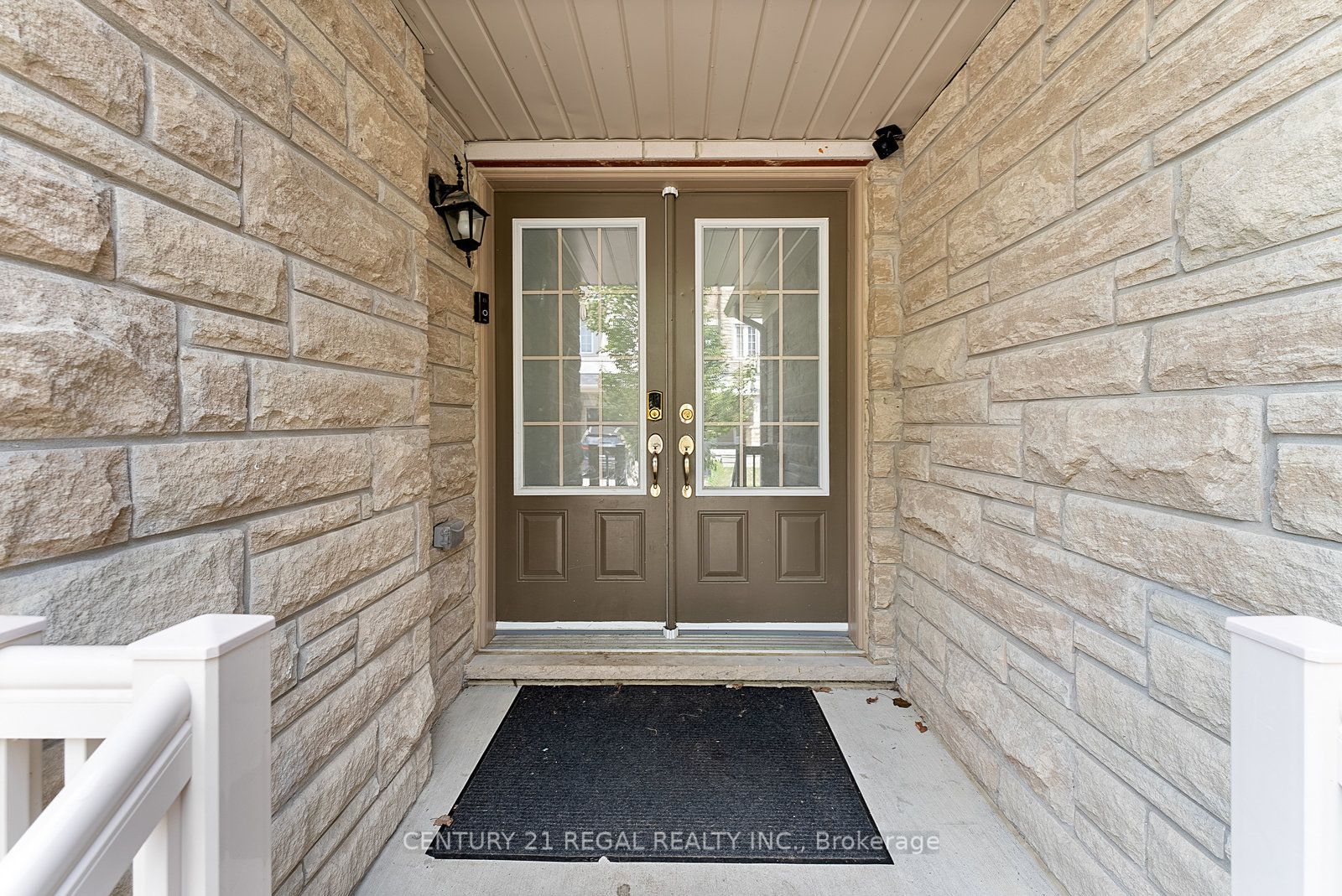 43 Tollgate Street Upper, Brampton, ON L6Z 0B4 photo 2