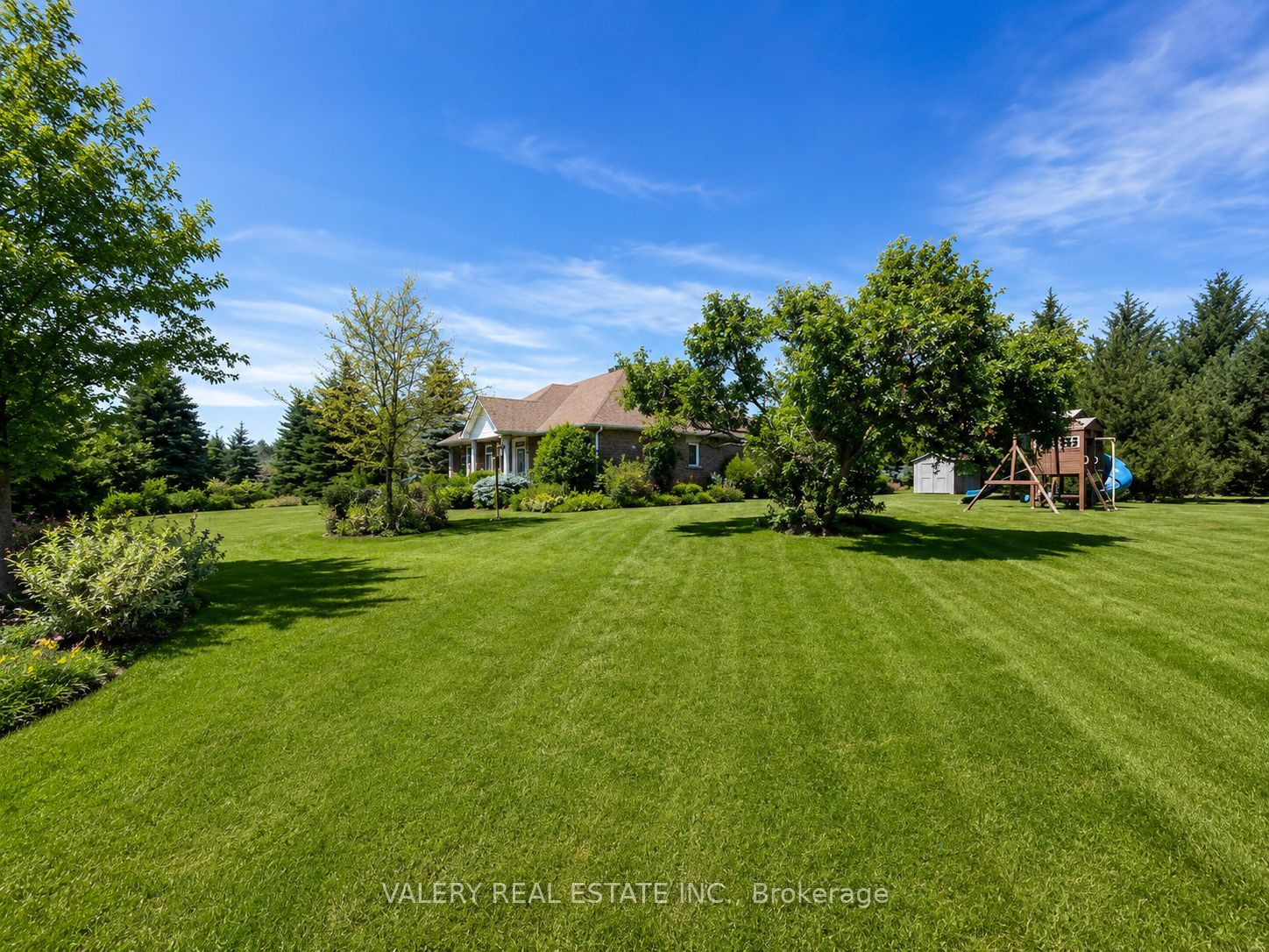 17 Southwinds Dr Drive, Halton Hills, ON N0B 1H0 photo 2