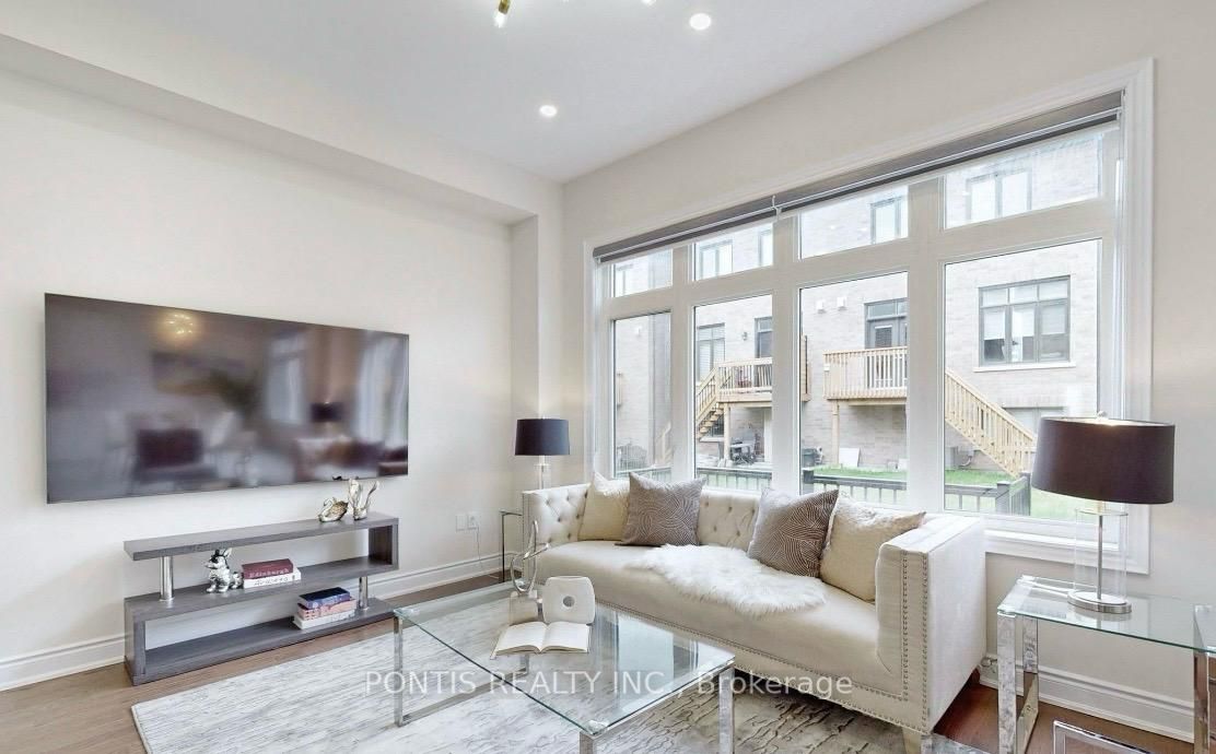 1324 Queens Plate Road, Oakville, ON L6M 4G3 photo 4