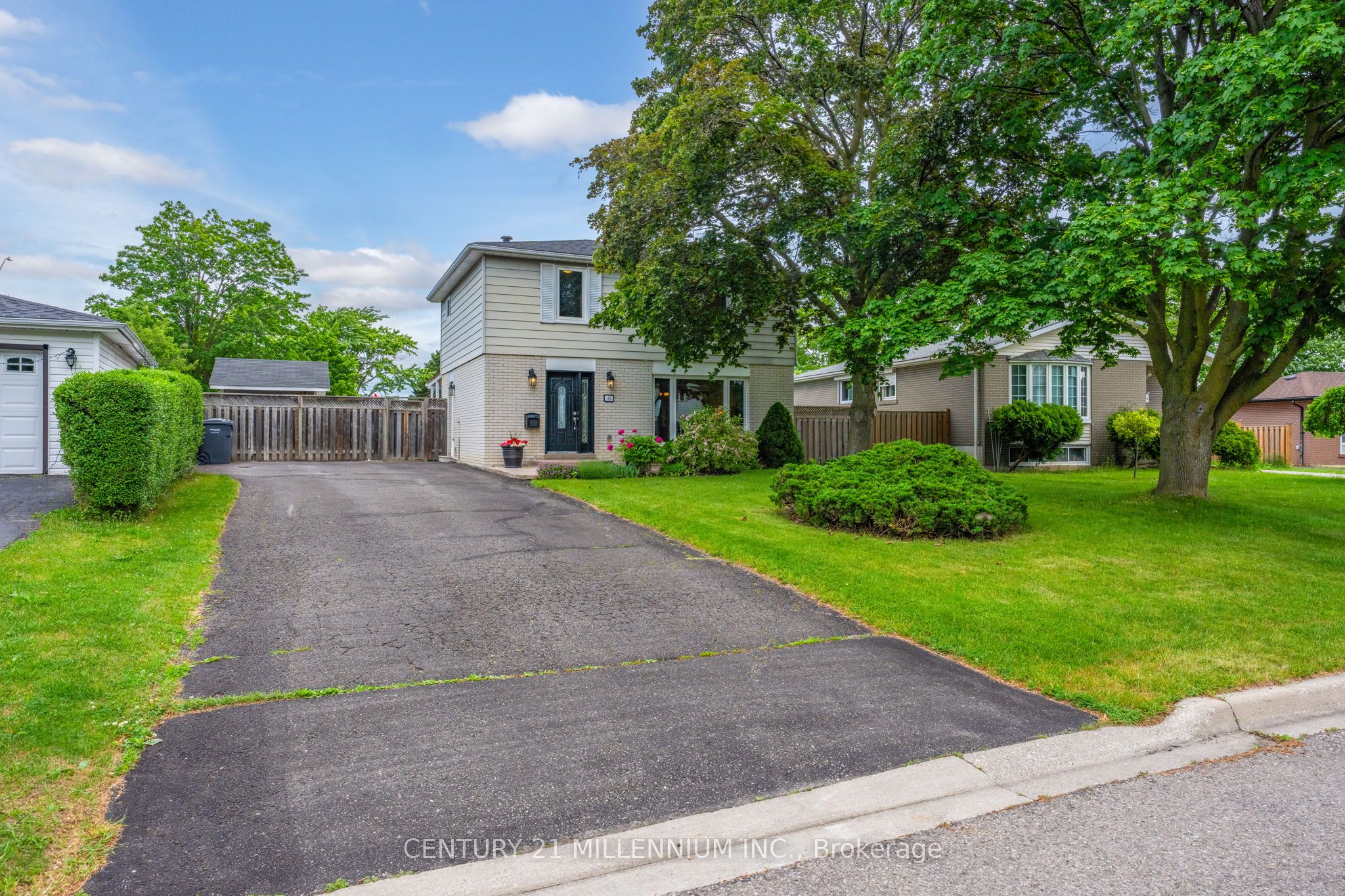 46 Dunblaine Crescent, Brampton, ON L6T 3H2