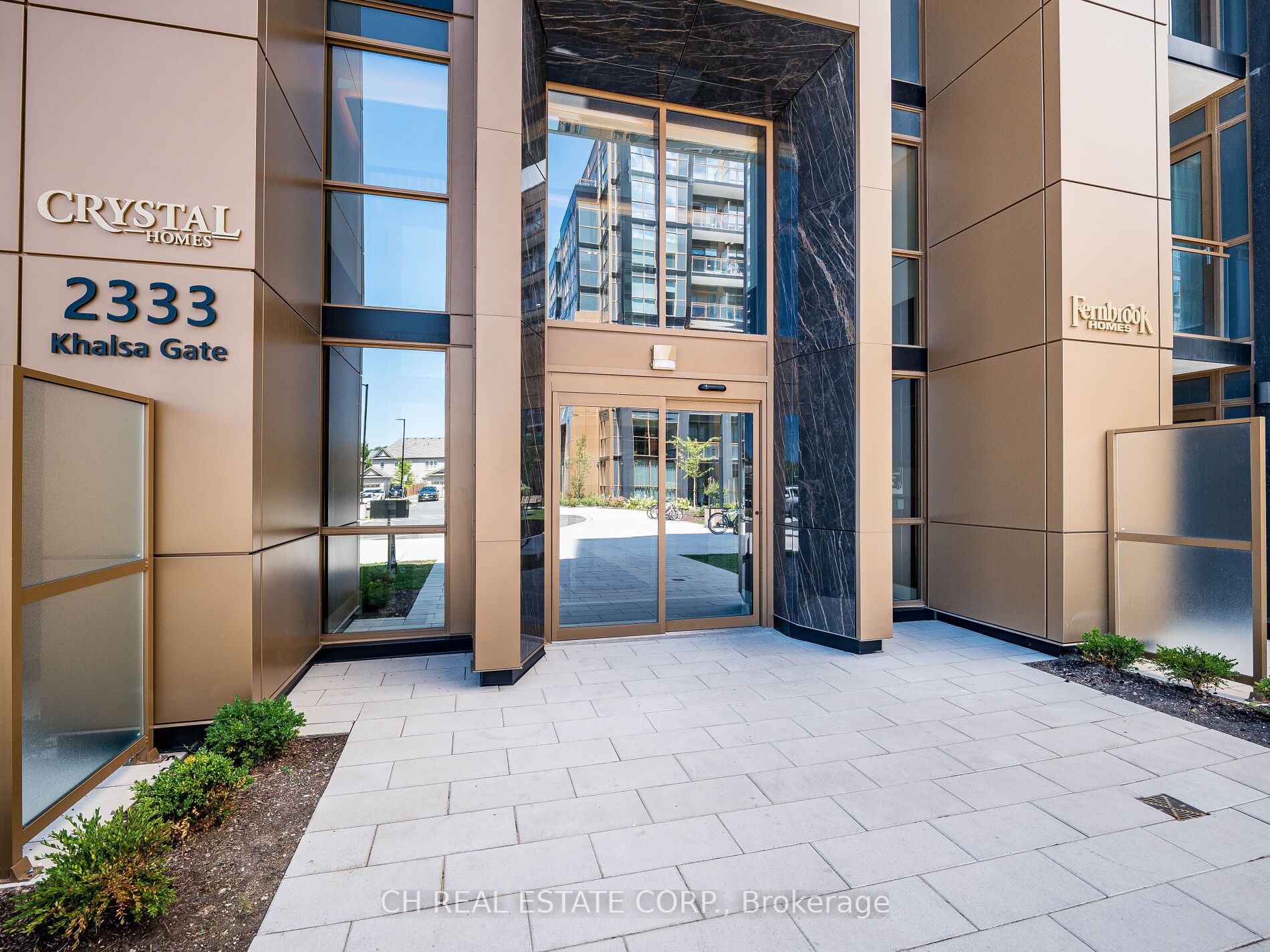 803-2333 Khalsa Gate, Oakville, ON L6M 0X7 photo 3