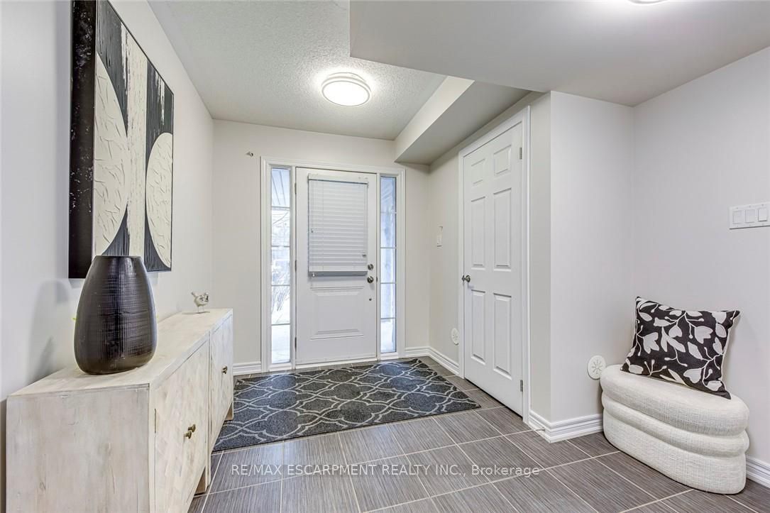2435 Greenwich Drive 74, Oakville, ON L6M 0S4 photo 4