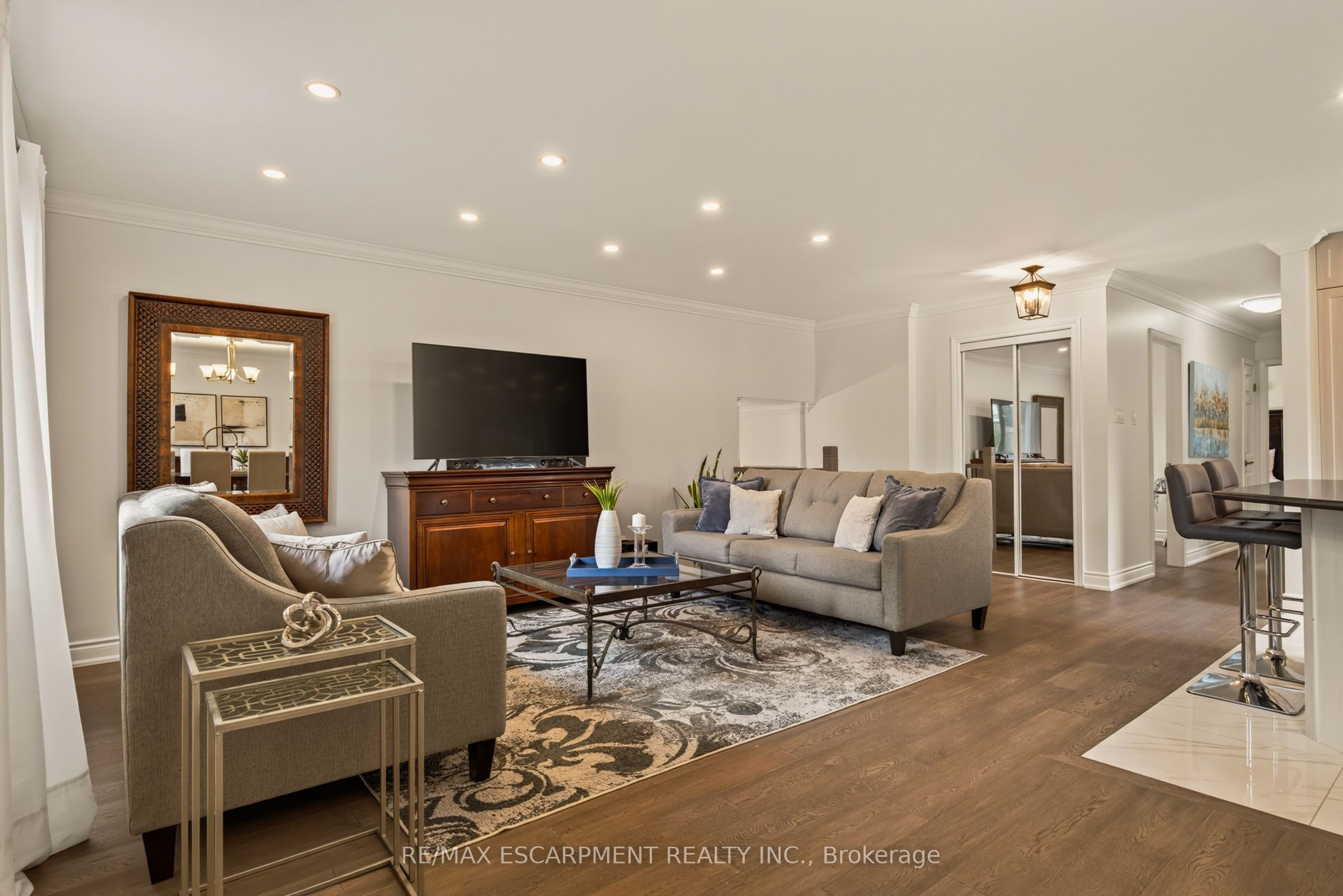 9 FAIRVIEW Place, Orangeville, ON L9W 3B3 photo 3