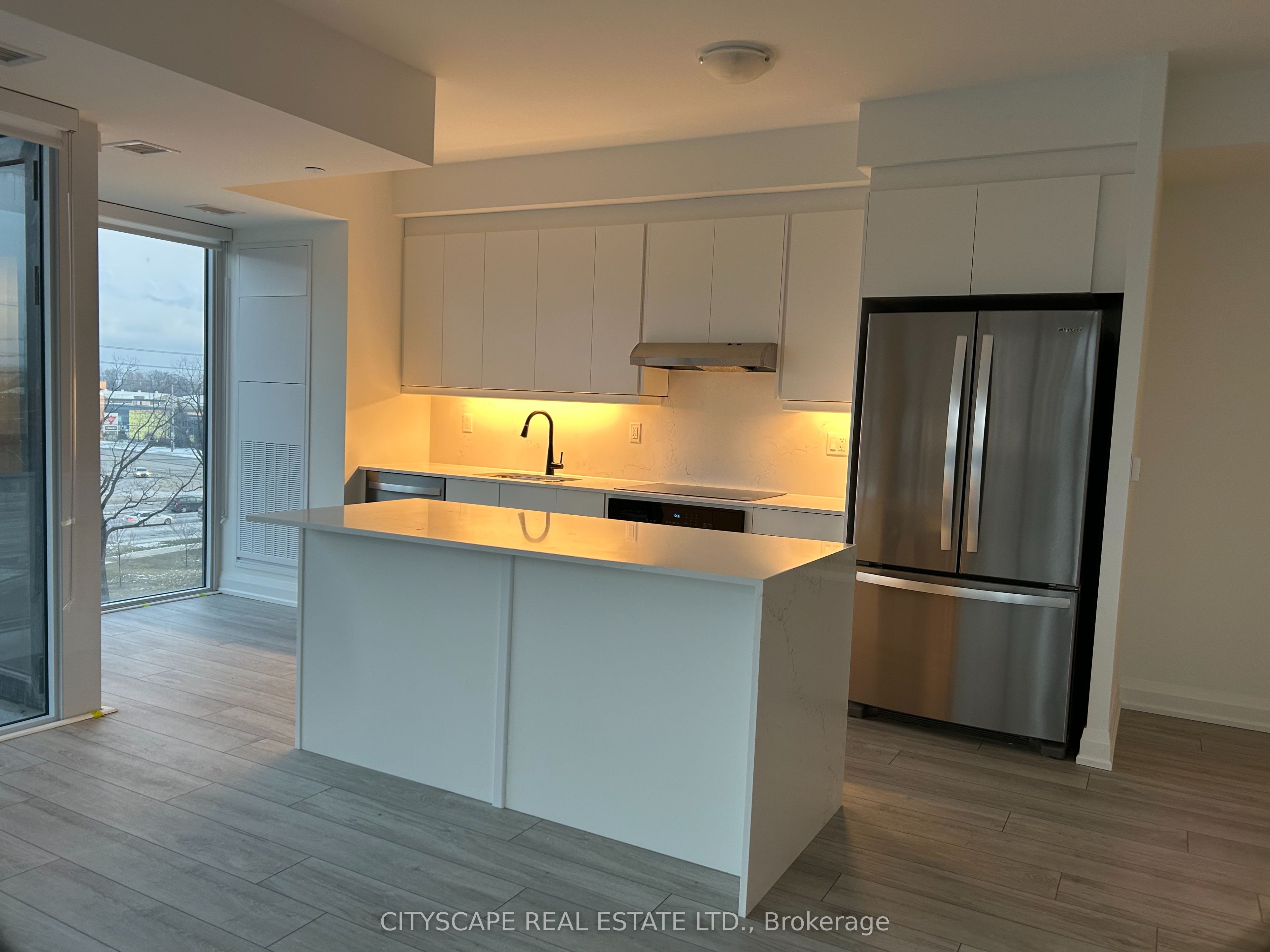1035 Southdown Road 504, Mississauga, ON L5J 0A2 photo 4
