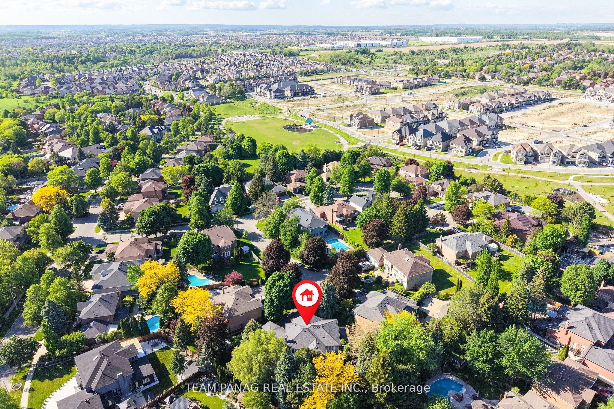 8 Enchanted Court, Brampton, ON L6Z 3M9 photo 3