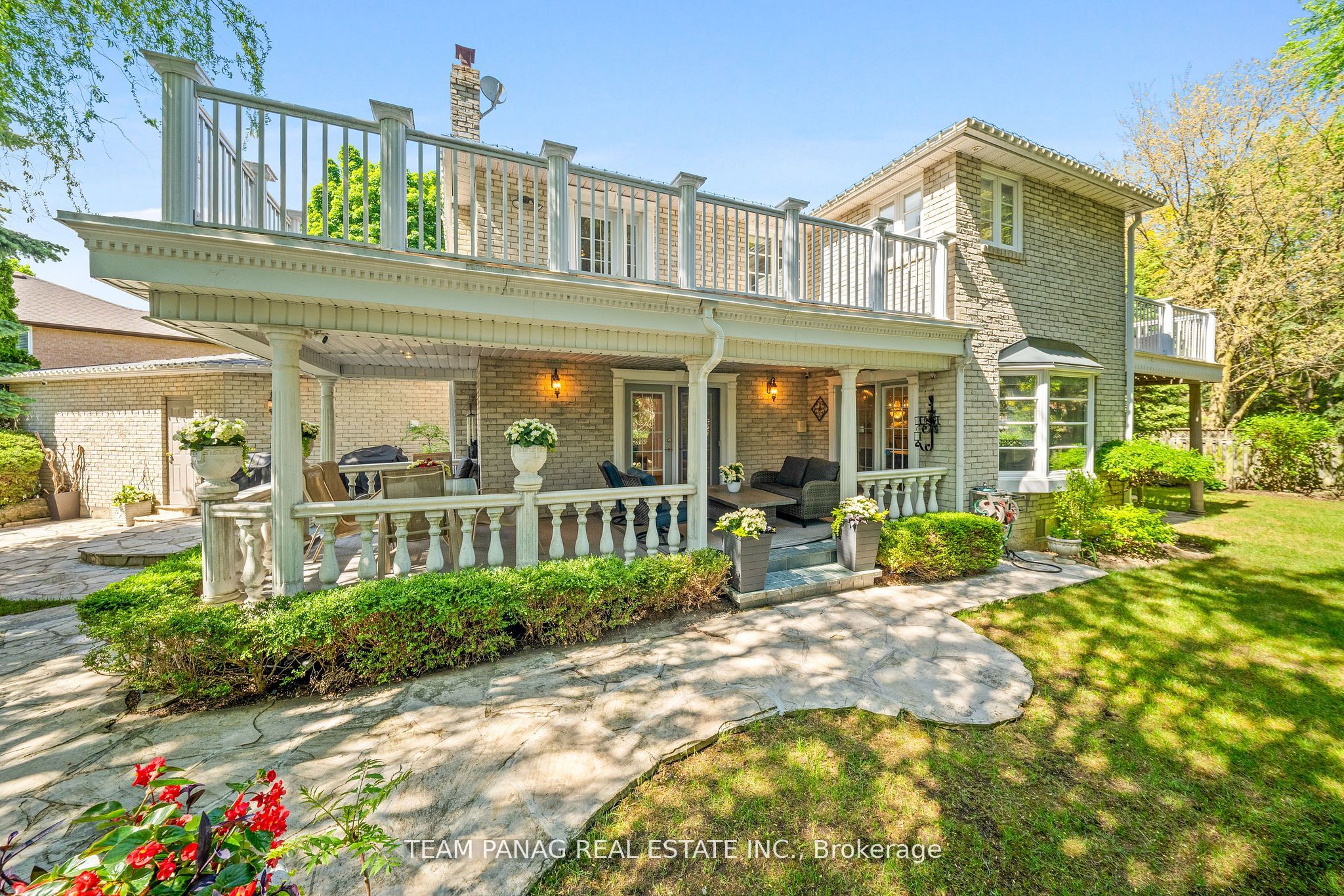 8 Enchanted Court, Brampton, ON L6Z 3M9 photo 5