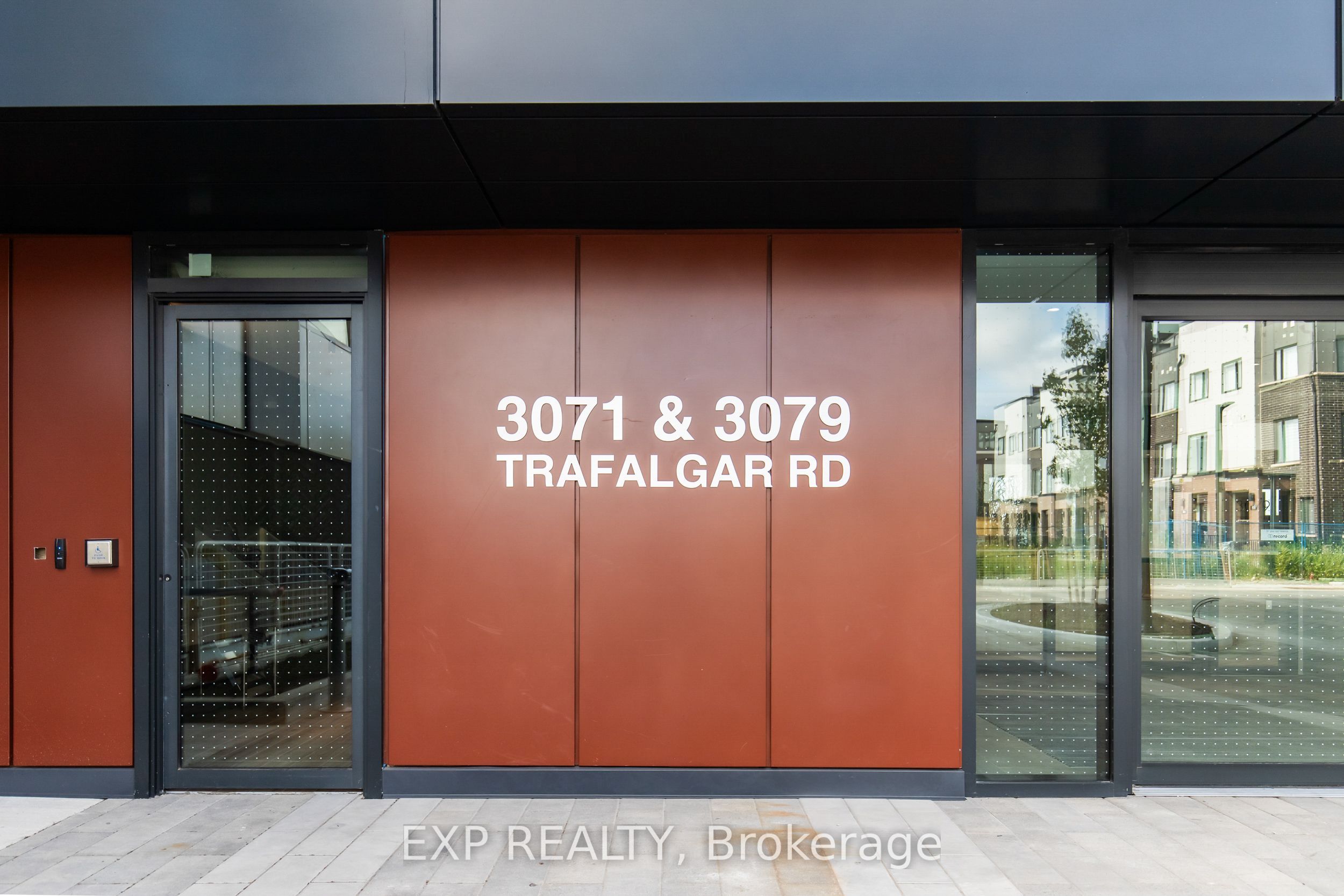 3071 Trafalgar Road 411, Oakville, ON L6H 8C6 photo 4