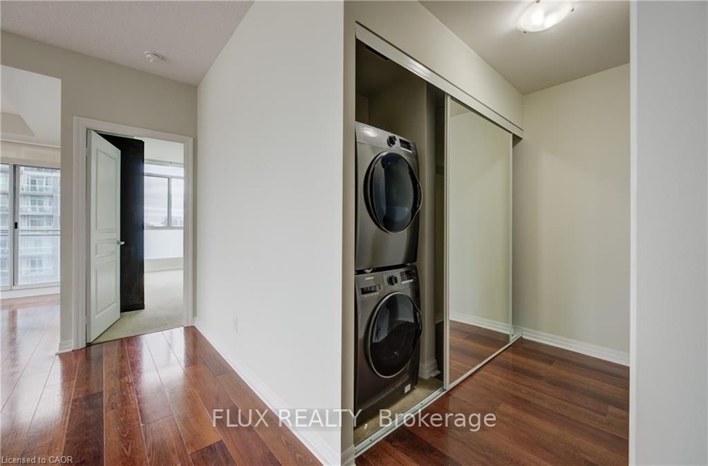 225 Webb Drive 3104, Mississauga, ON L5B 4P2 photo 5