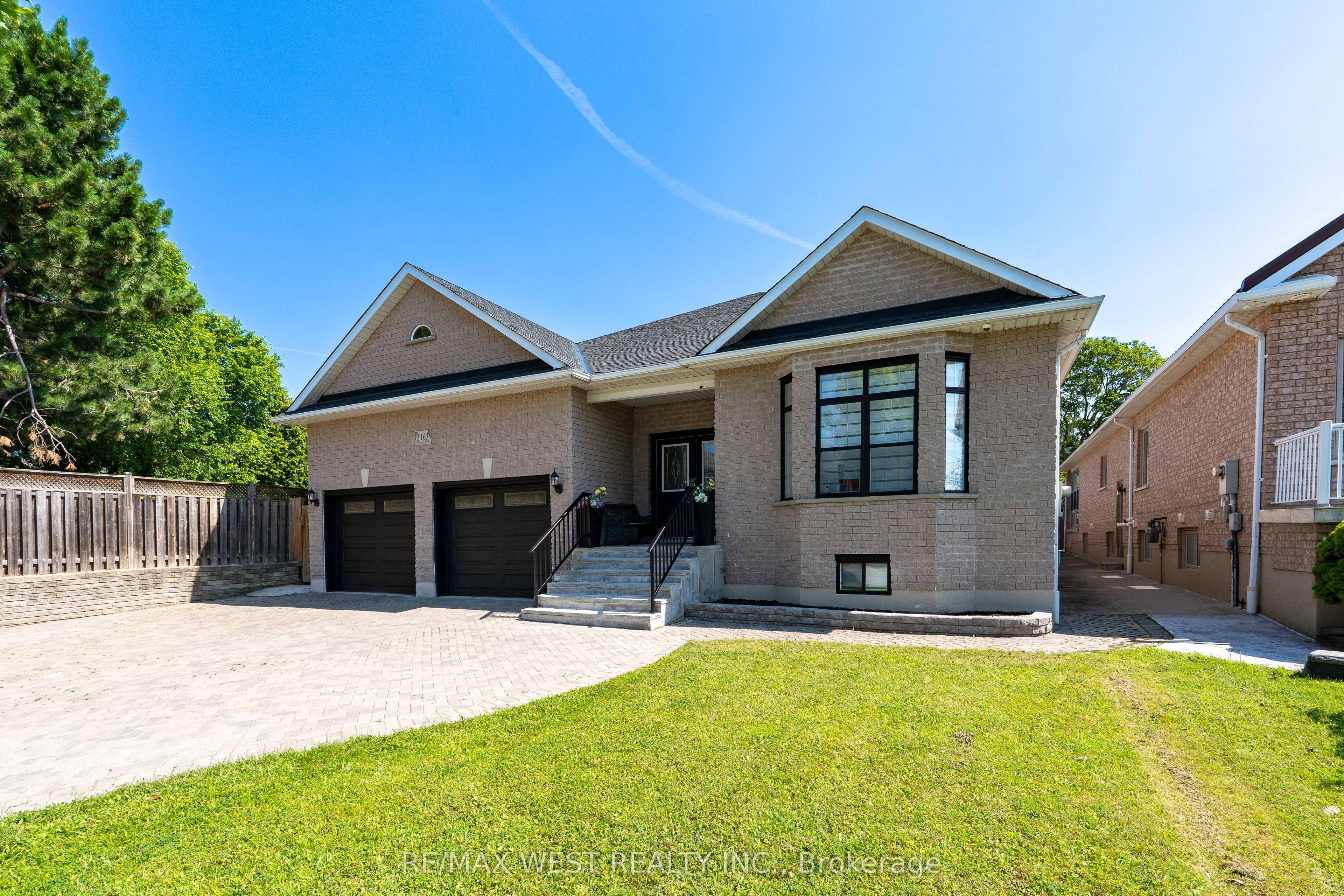 3163 Rolling Stone Court, Mississauga, ON L5B 4G5 photo 2
