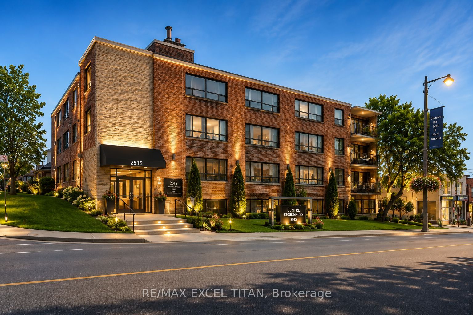 2507 Eglinton Avenue W 106, Toronto, ON M6M 1S9