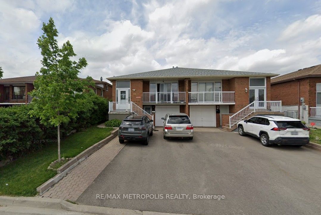 39 Jellicoe Crescent, Brampton, ON L6S 3H7