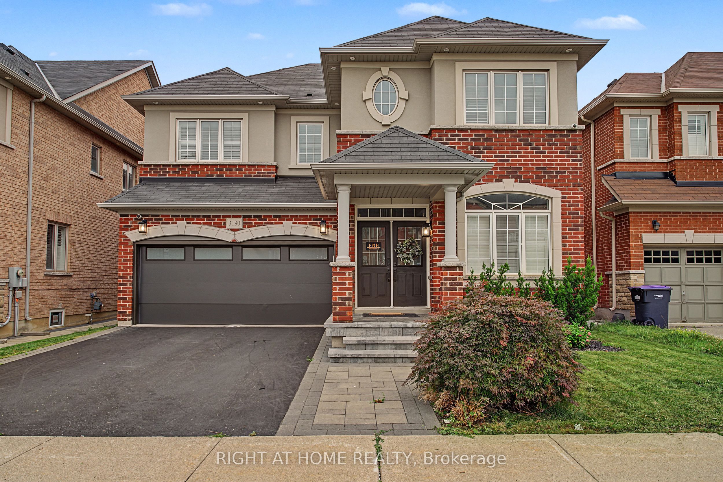 3190 Southwind Road, Mississauga, ON L5M 0V8
