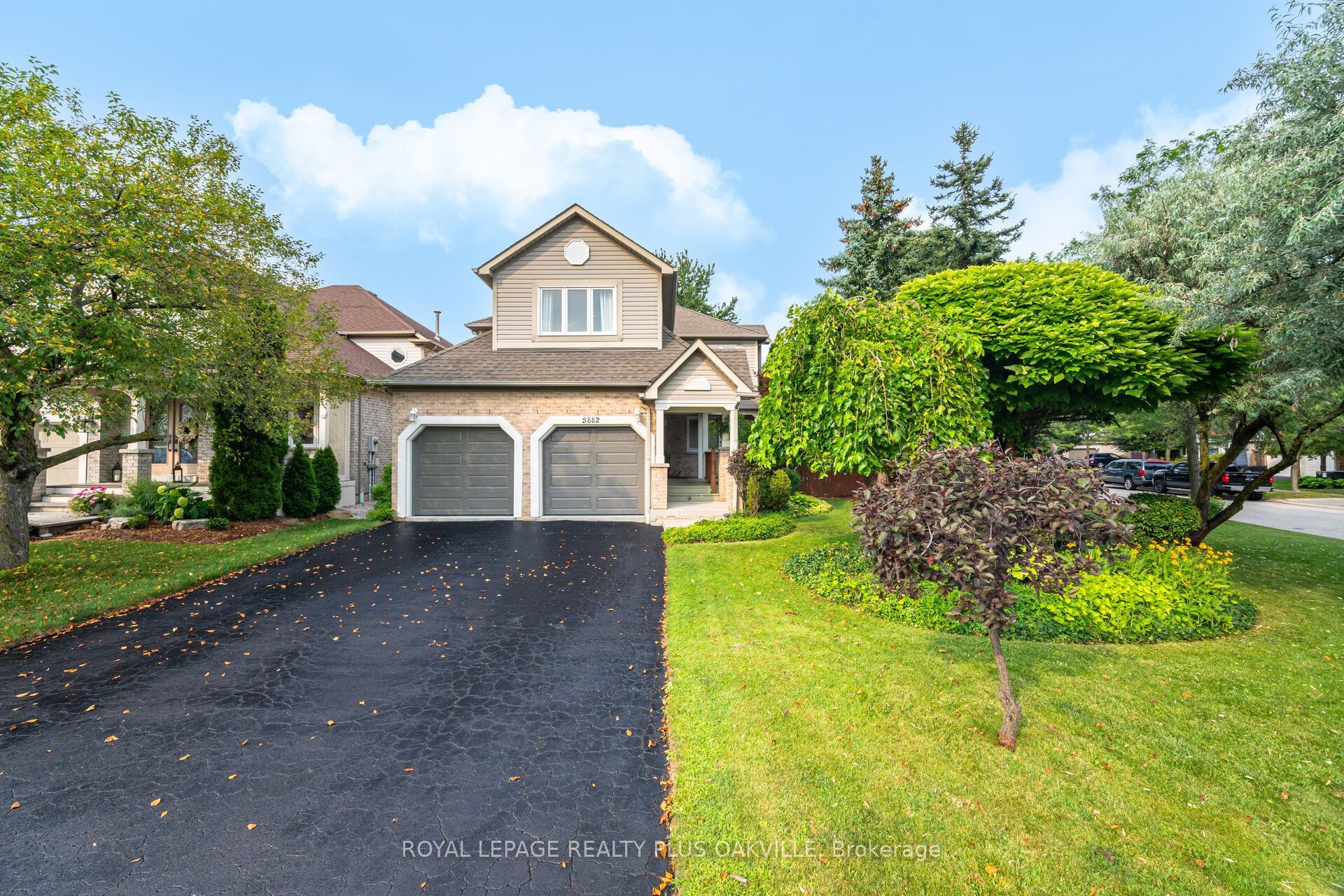 5882 Cornell Crescent, Mississauga, ON L5M 5R6 photo 2