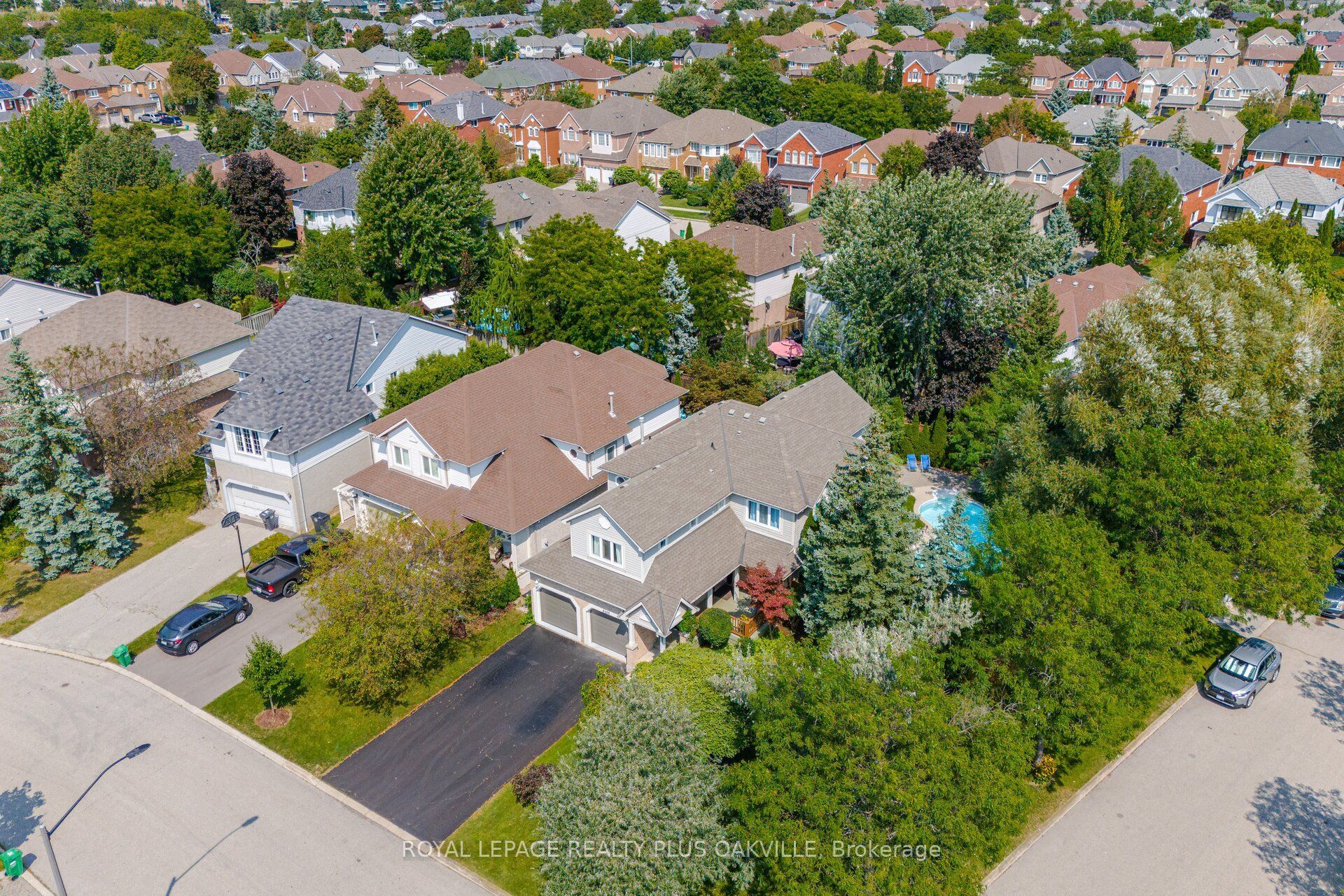 5882 Cornell Crescent, Mississauga, ON L5M 5R6 photo 3