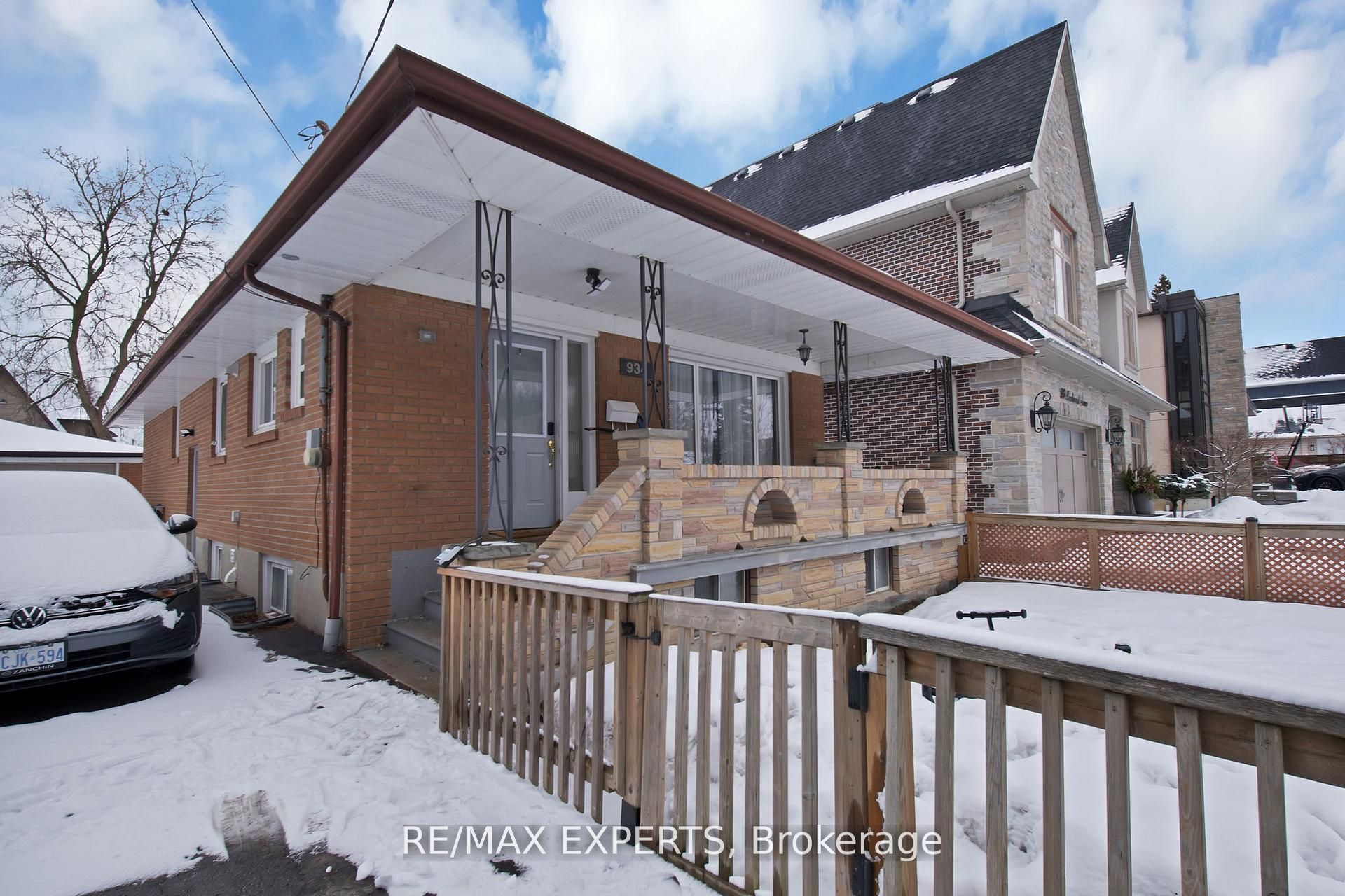 934 Beechwood Avenue Lower, Mississauga, ON L5G 4E2 photo 3