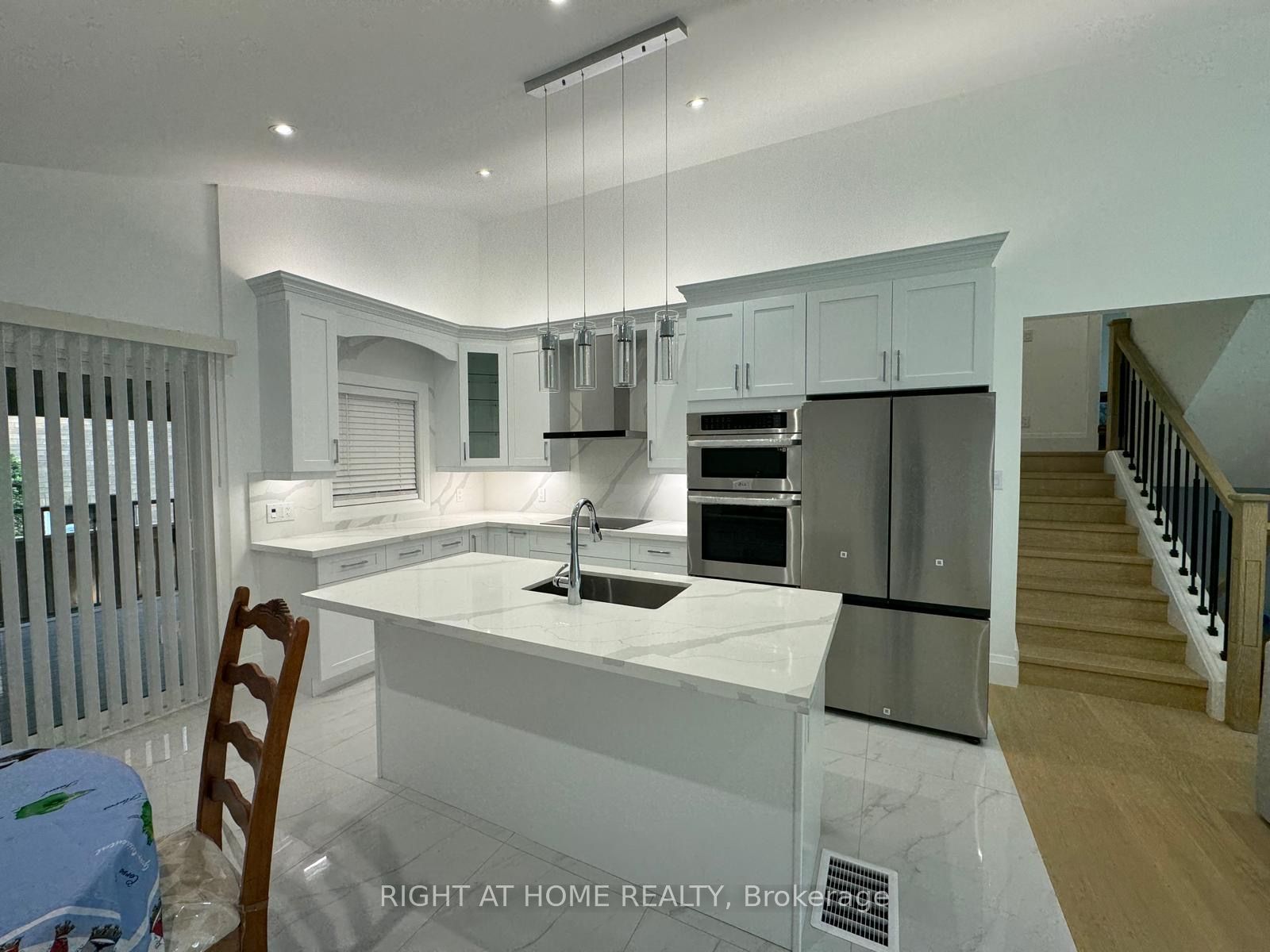 52 Sedgebrook Crescent, Toronto, ON M9B 2X4 photo 3