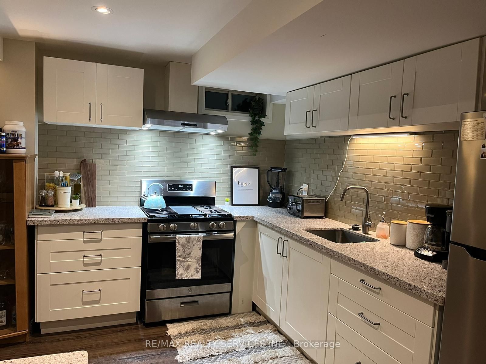 1543 Polesden Drive, Mississauga, ON L5G 4P8 photo 5