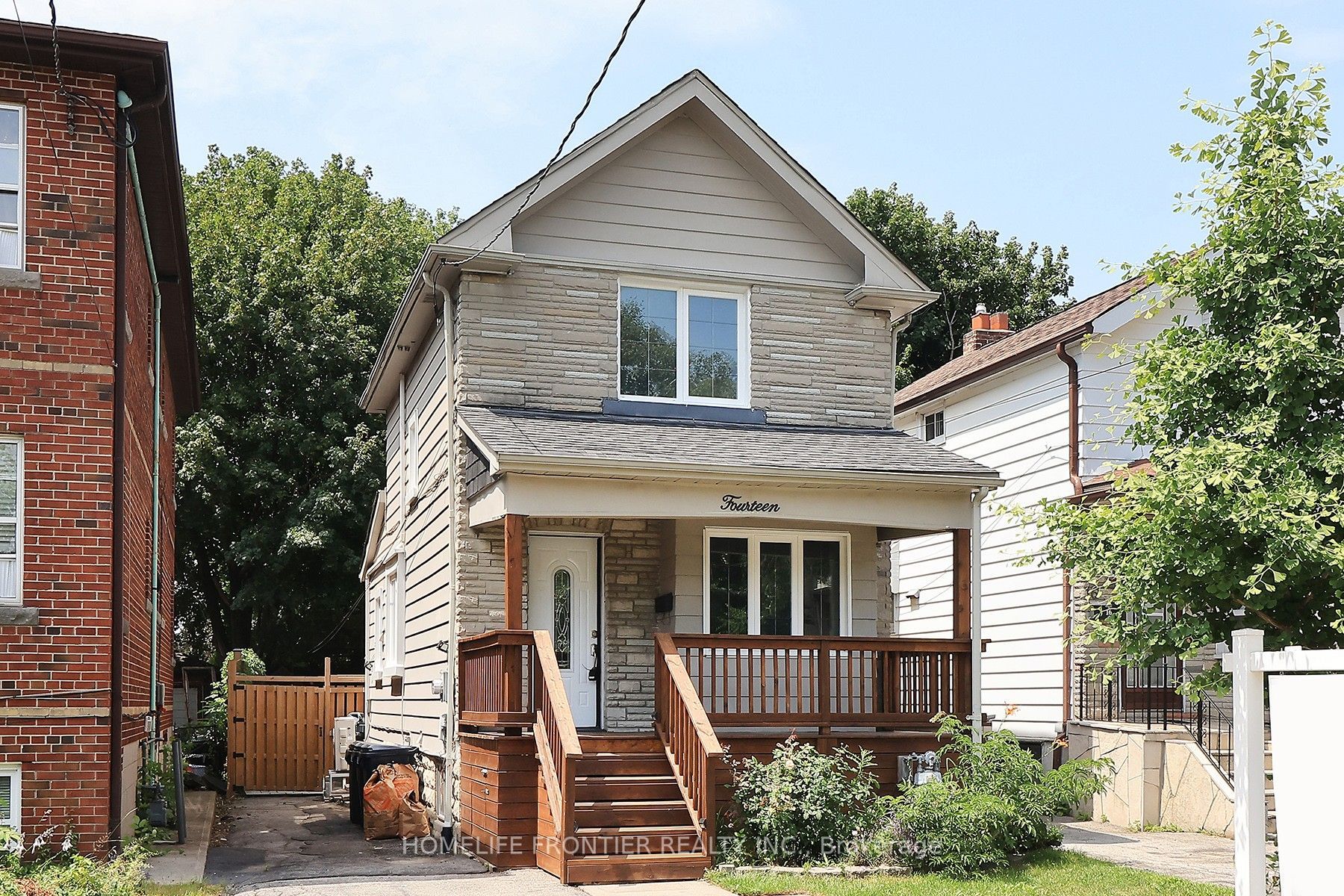 14 26th Street, Toronto, ON M8V 3R3