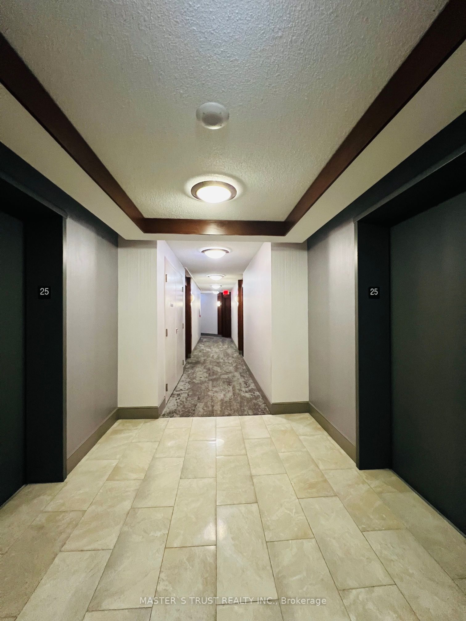 310 Burnhamthorpe Road W 2512, Mississauga, ON L5B 4P9 photo 5