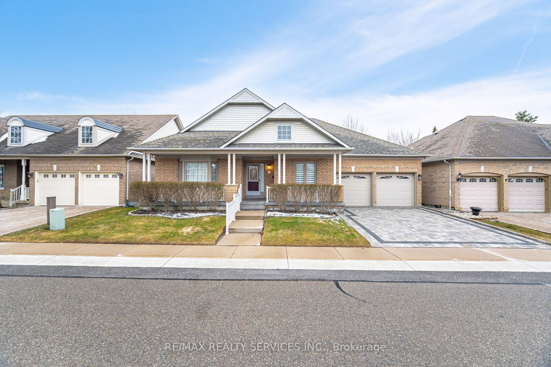 3 Tuscany Lane, Brampton, ON L6R 1W5 photo 2