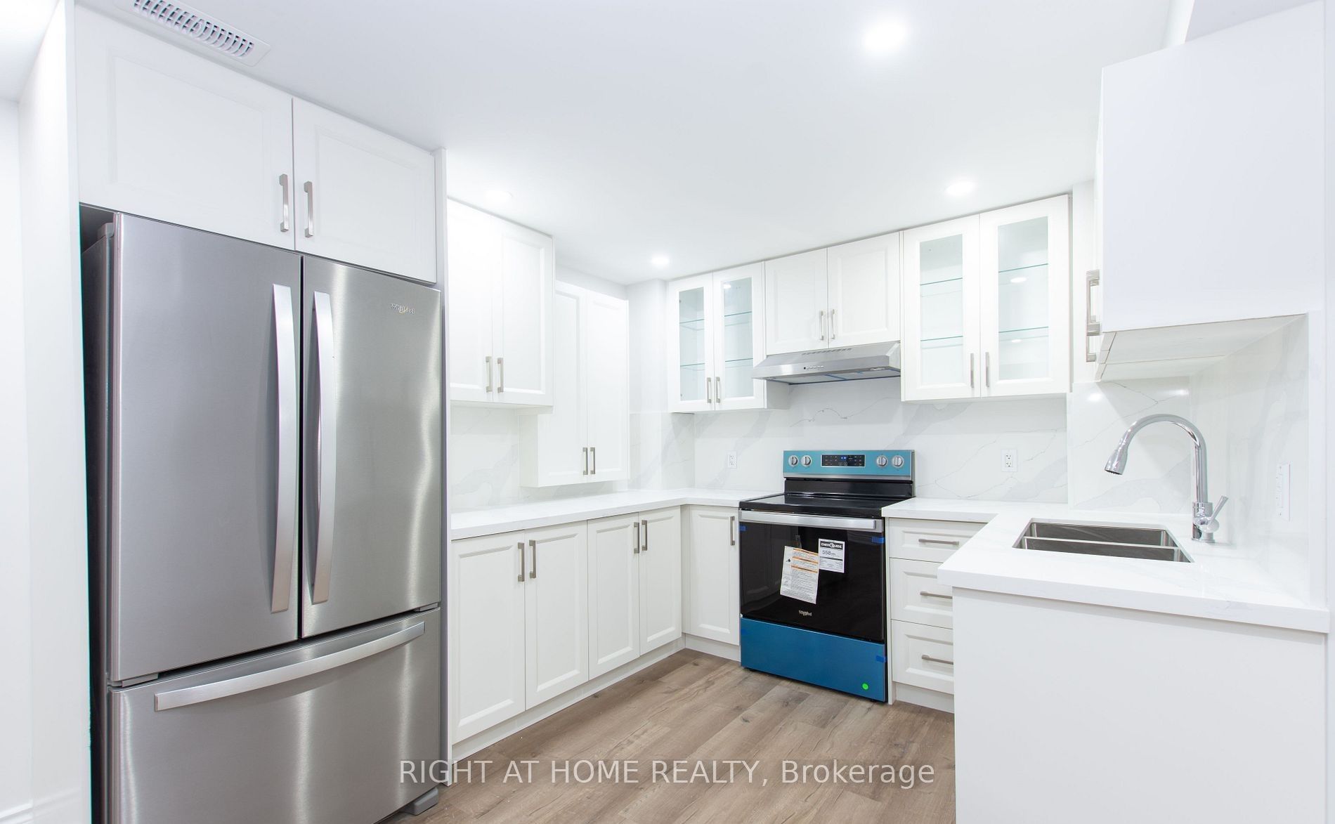 1112 Solomon Court Bsmt, Milton, ON L9T 8H1 photo 3